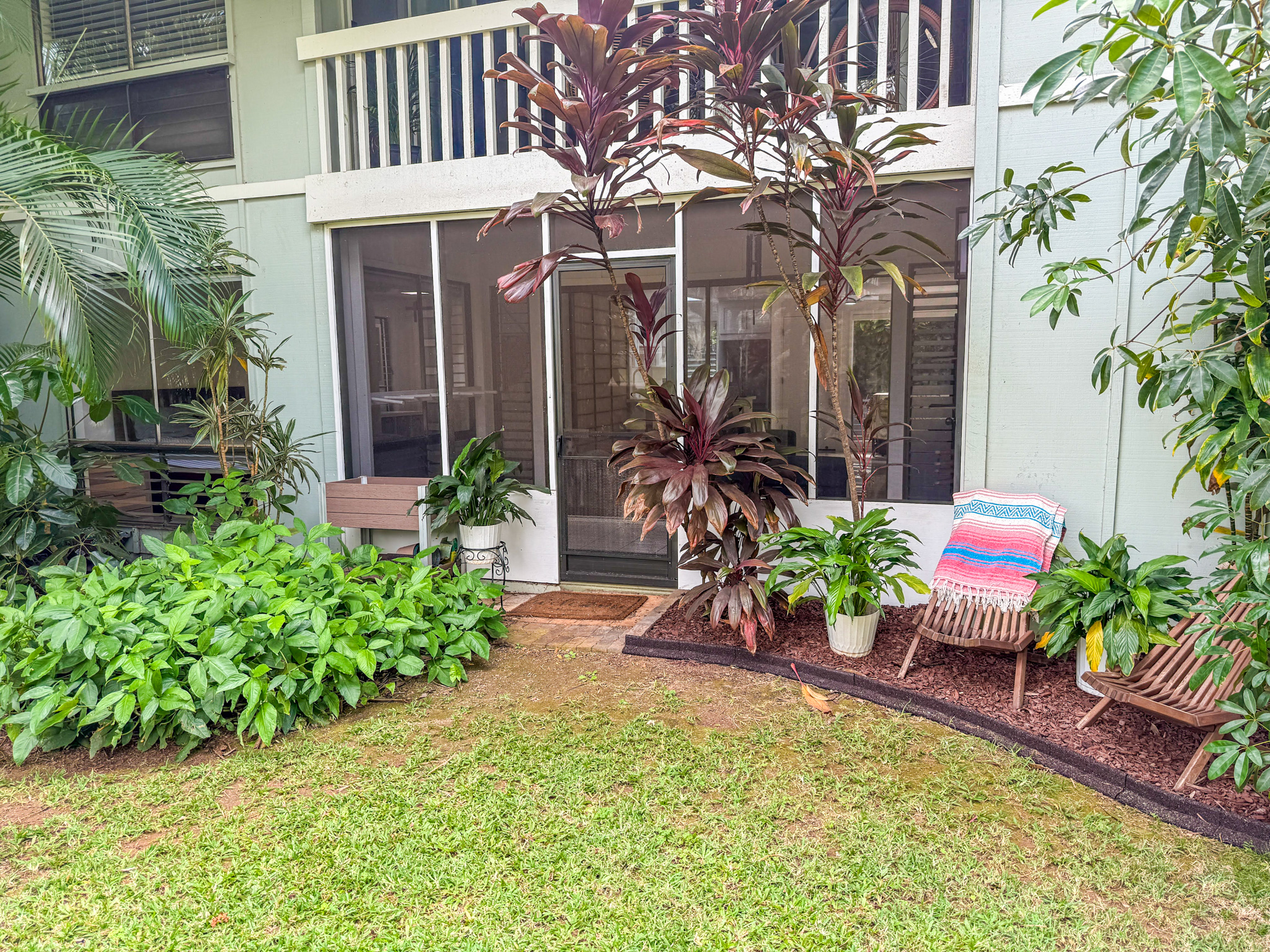 3057 Poipu Rd D13 Property Photo 14