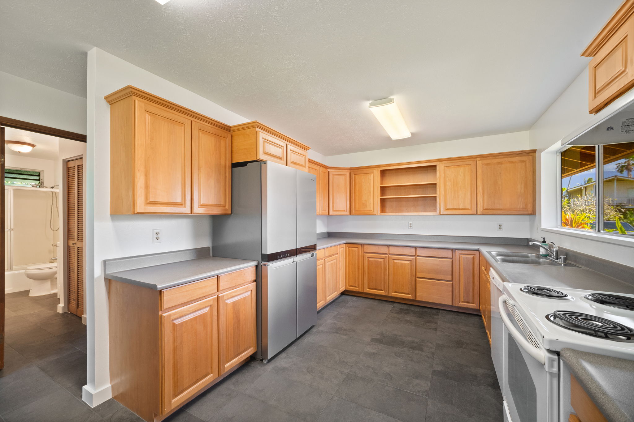 5282 Honoiki Rd Property Photo 11