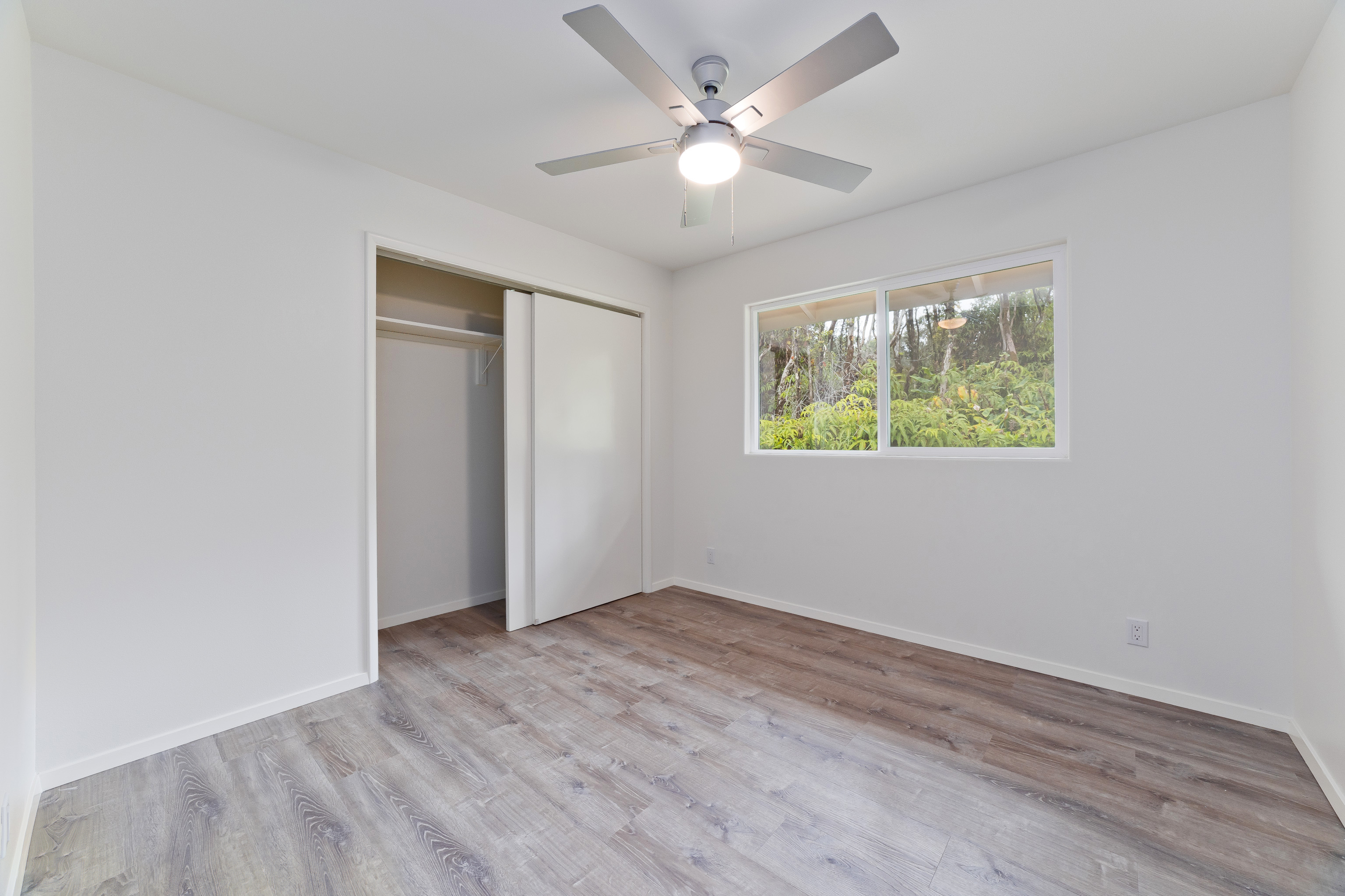 11-3834 Liona St Property Photo 24