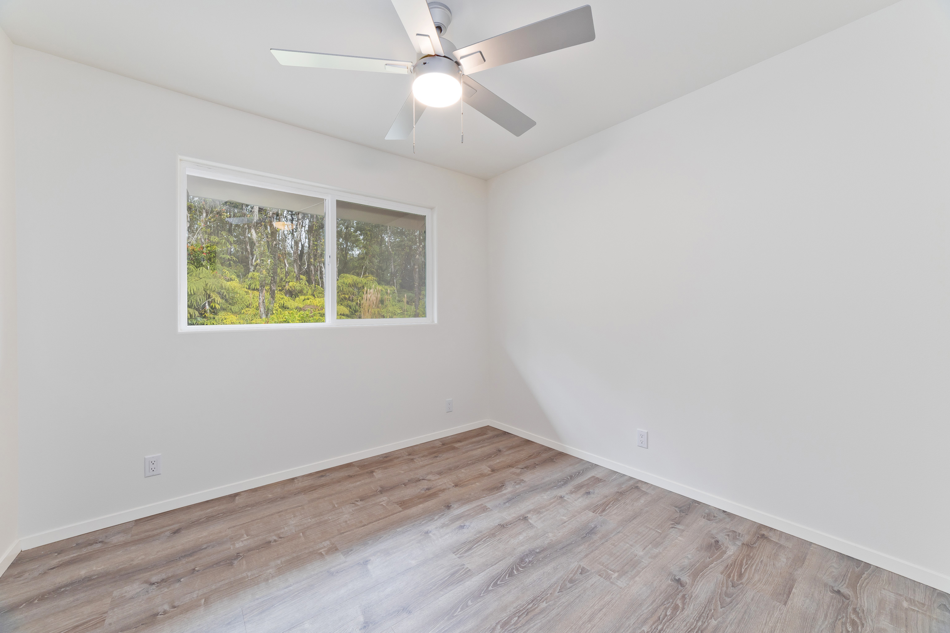 11-3834 Liona St Property Photo 25