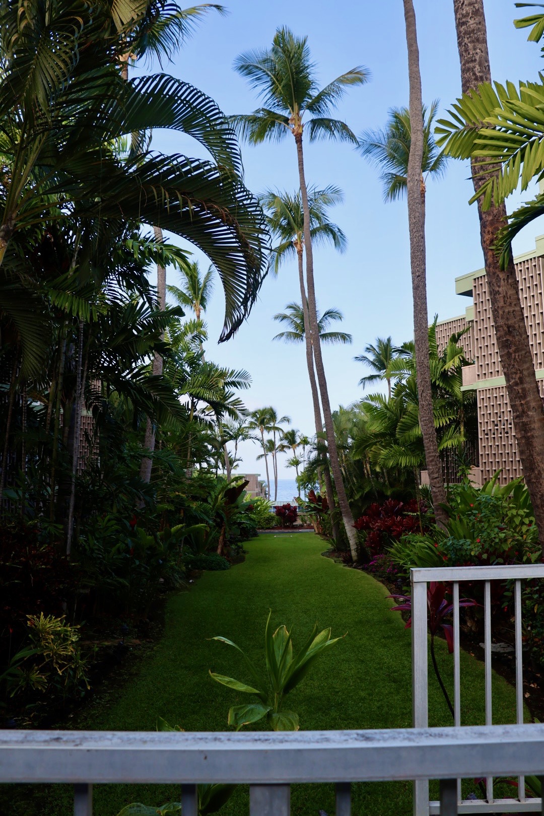 75-6016 Alii Dr 118 Property Photo 2