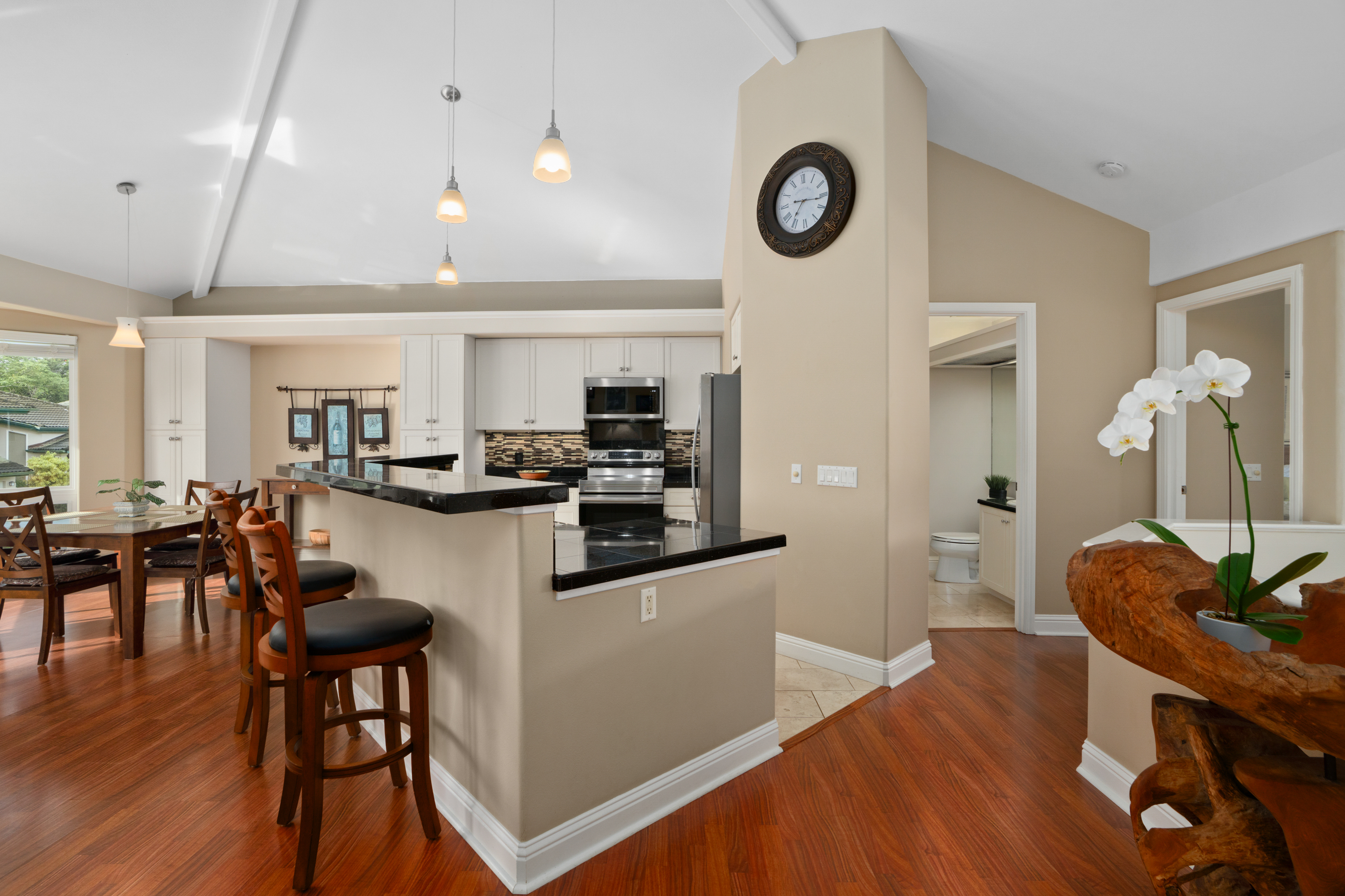 4141 Queen Emma's Dr 41 Property Photo 2