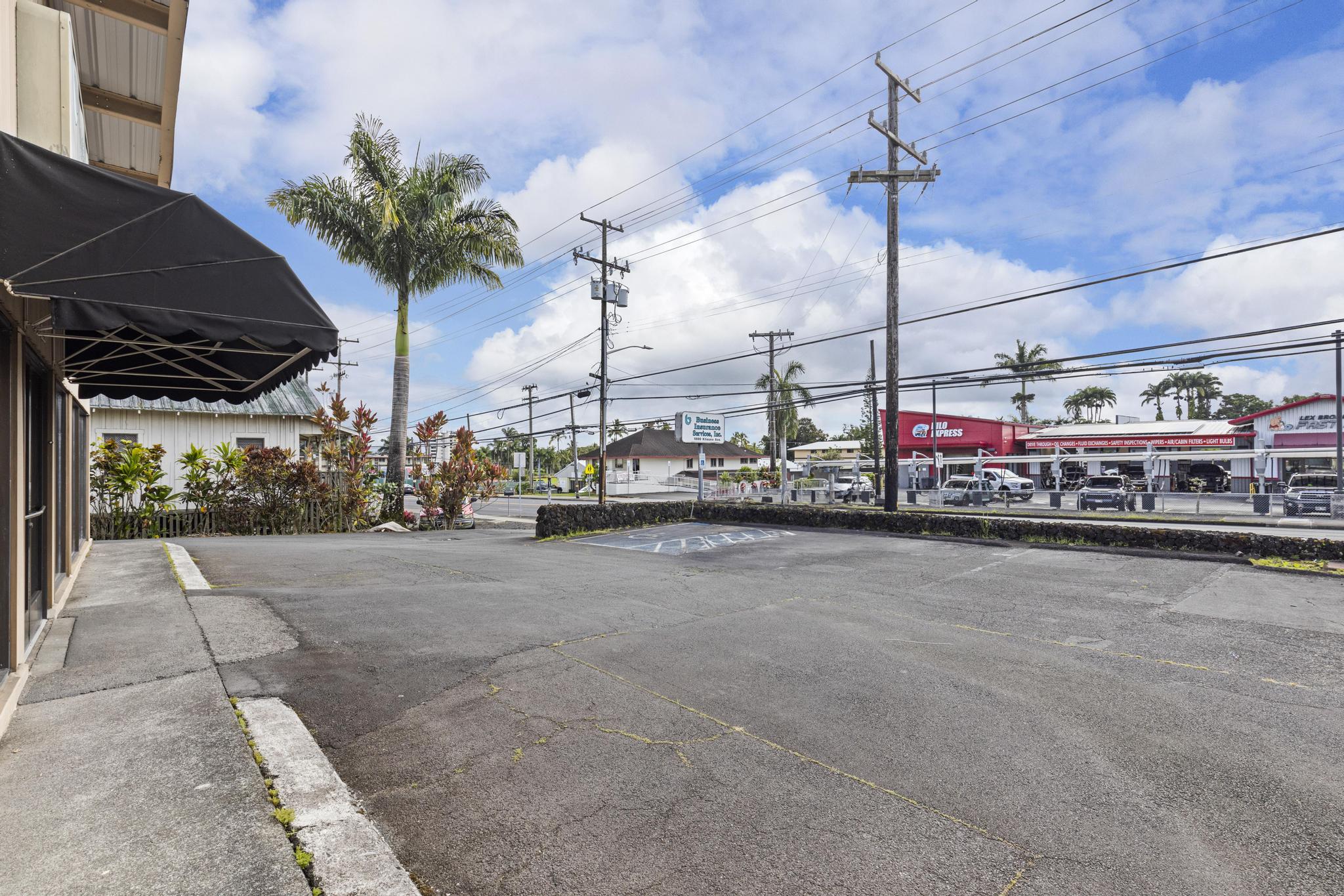 1080 Kilauea Ave Property Photo 11