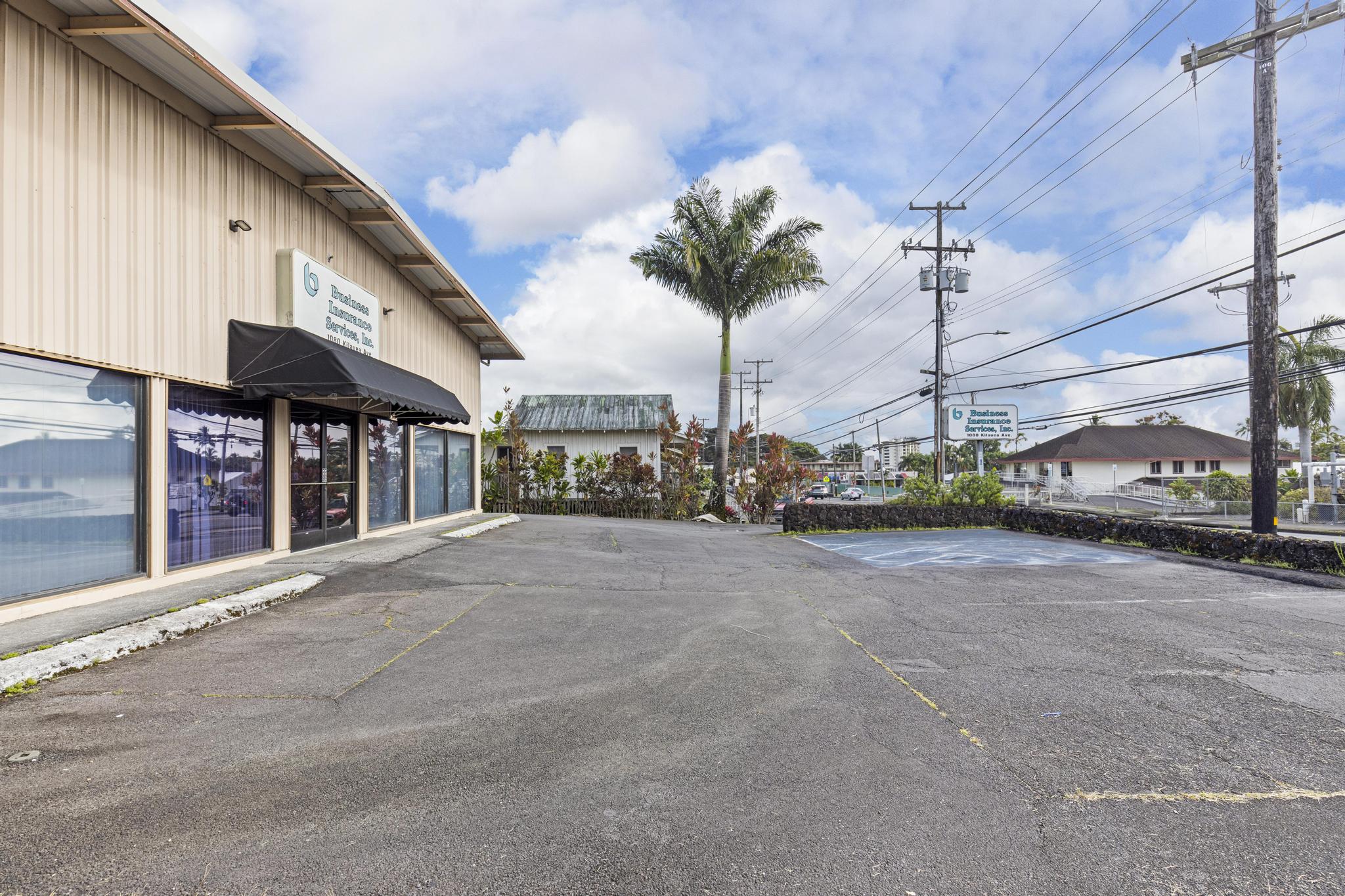 1080 Kilauea Ave Property Photo 12
