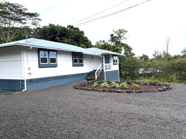 1360 Kaumana Dr Property Photo 28