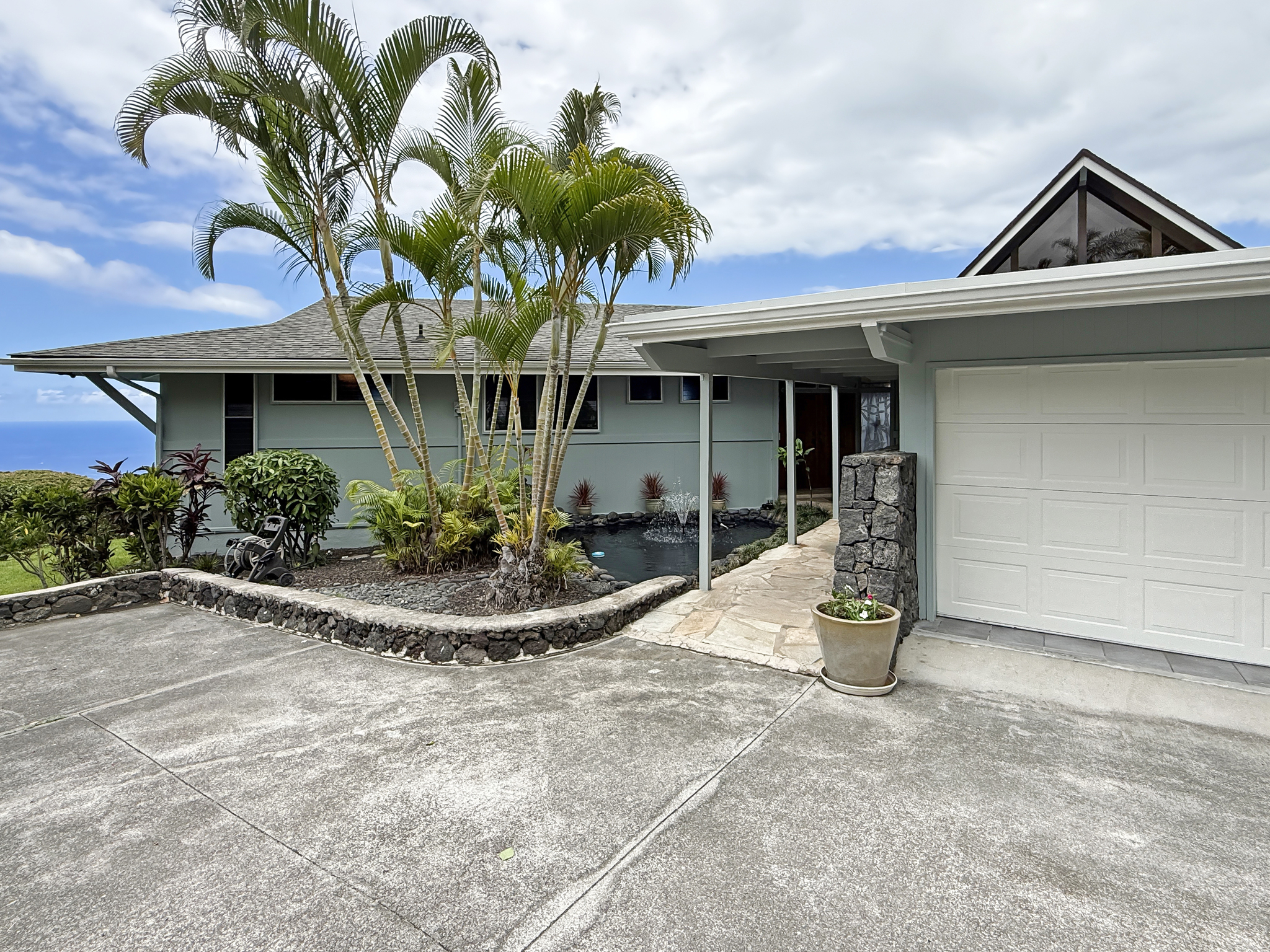 77-364-a Ainanani St Property Photo 1