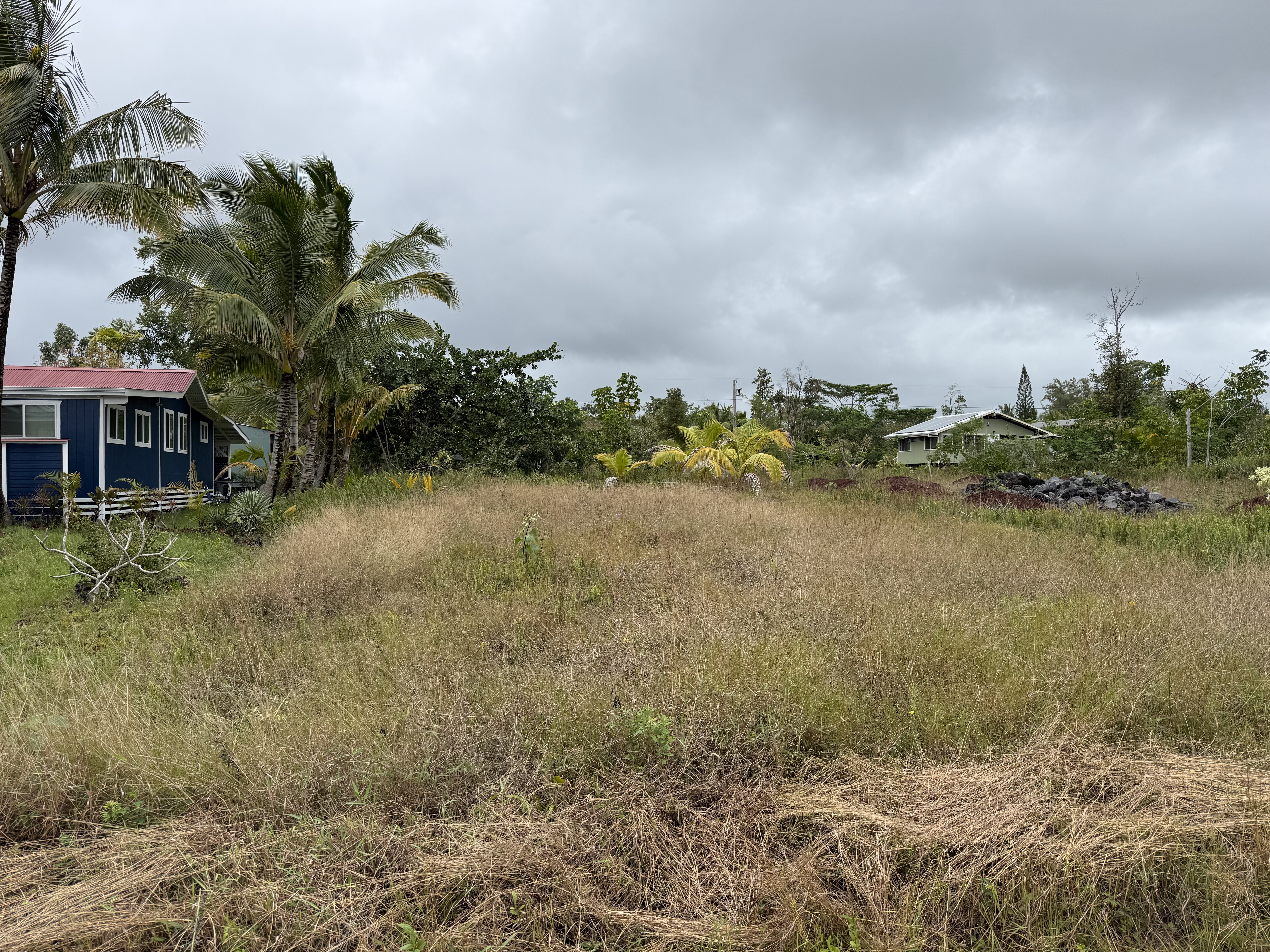 Puulena St Property Photo 1