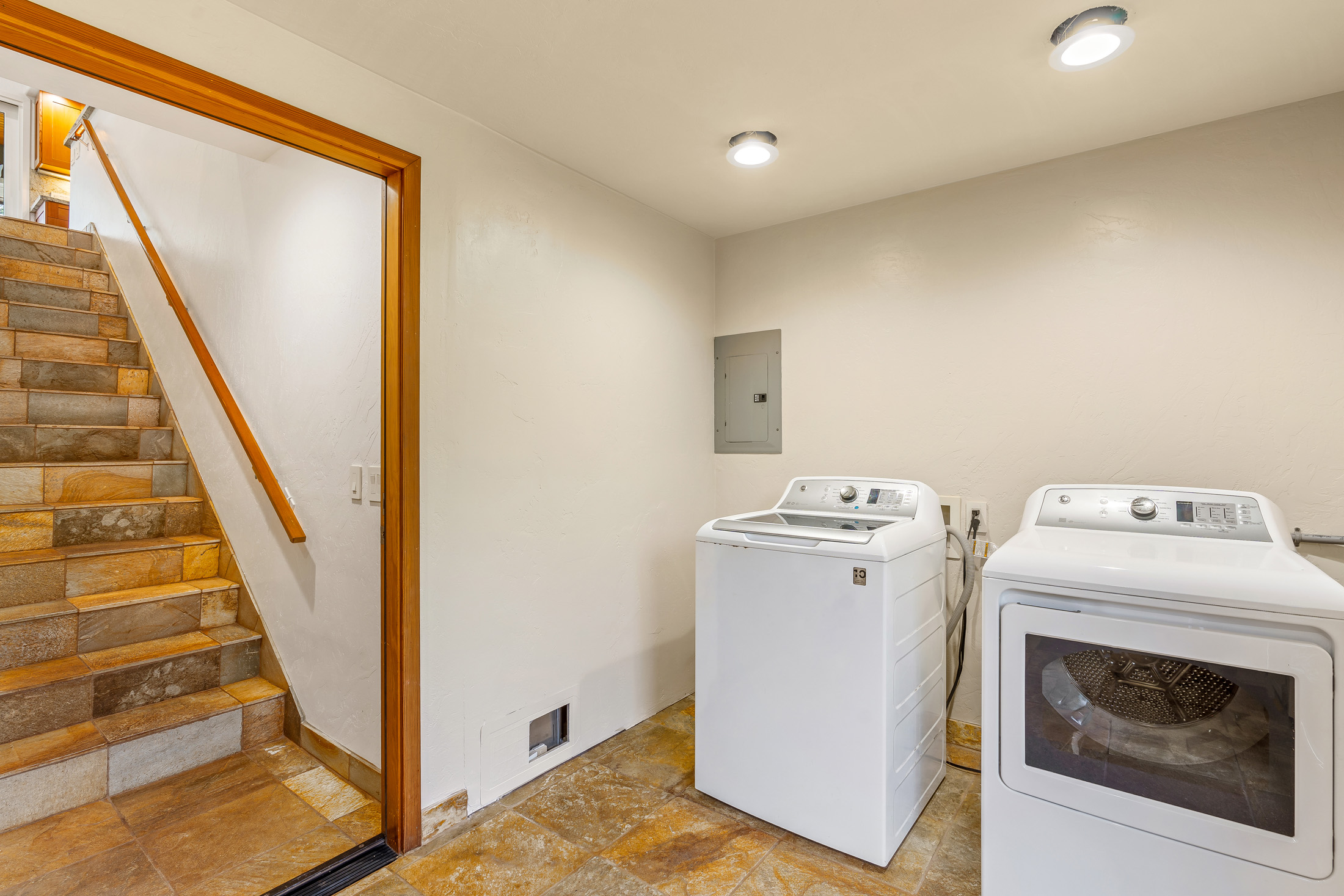 4735 Aliomanu Rd A Property Photo 24