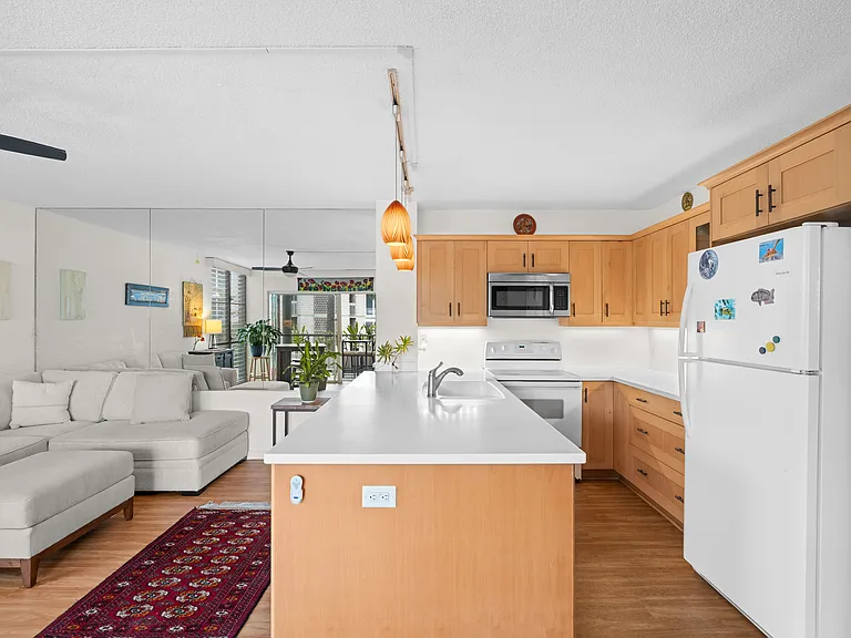 75-6016 Alii Dr 238 Property Photo 8