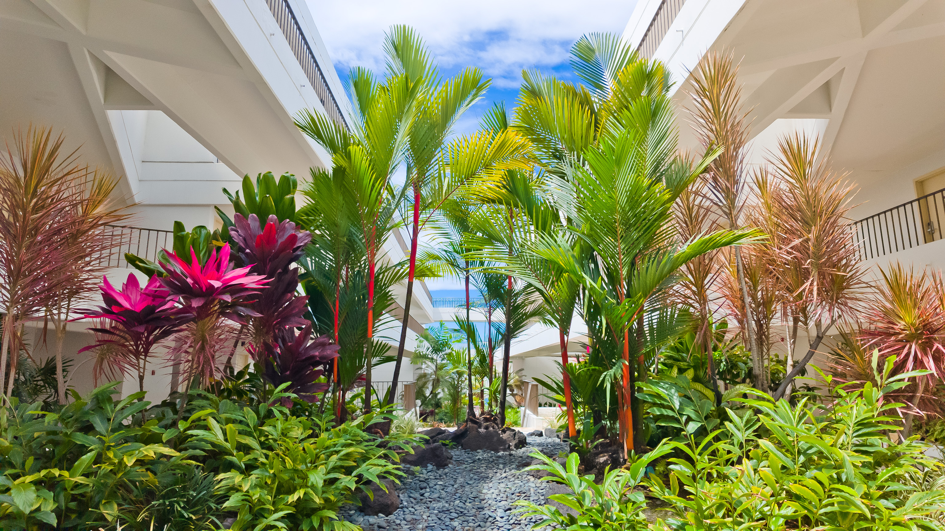 75-6040 Alii Dr 704 Property Photo 27