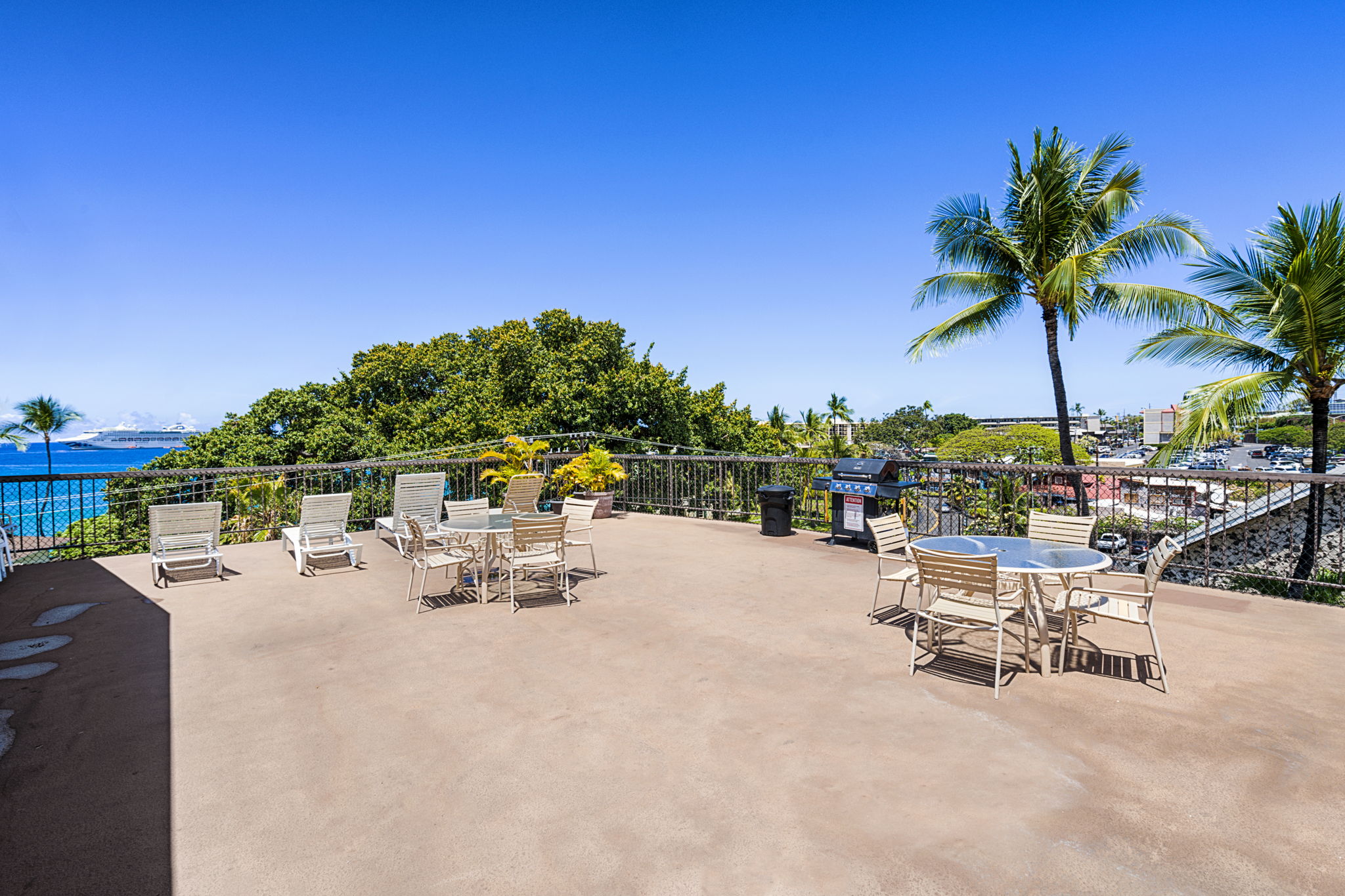 75-5719 Alii Dr 220 Property Photo 18