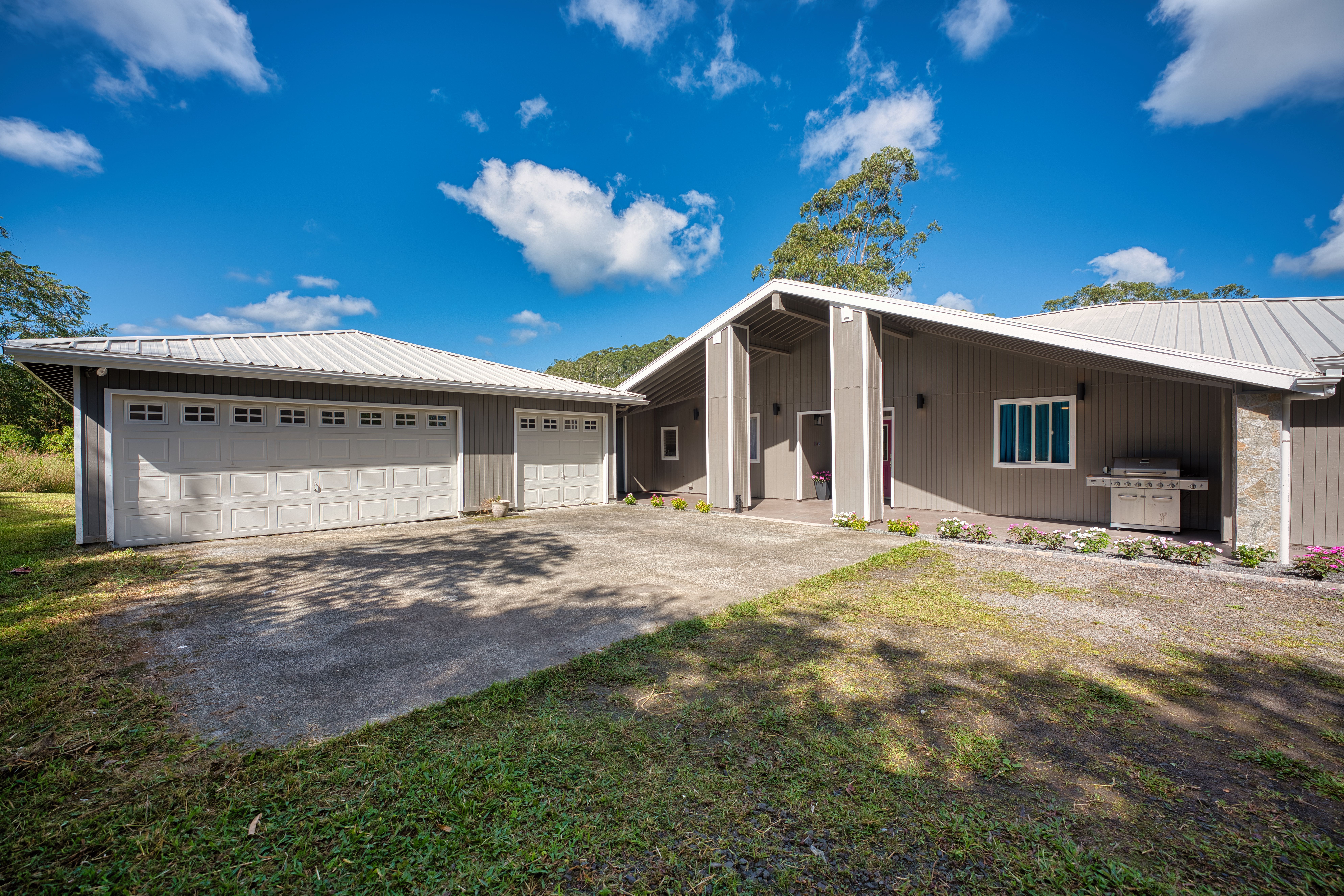 699 Kulaloa Rd Property Photo 1