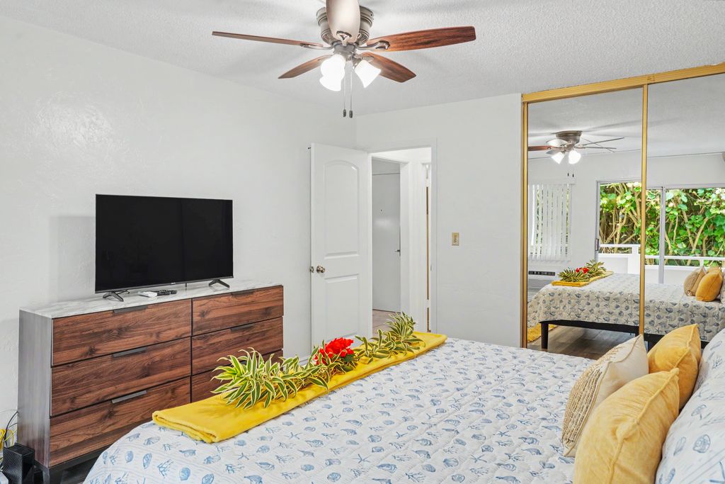 525 Aleka Lp B8 Property Photo 8