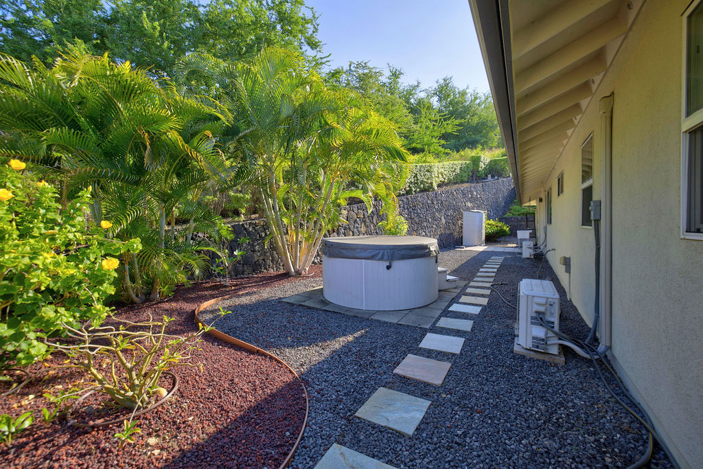 77-464 Moeuhane Pl Property Photo 14