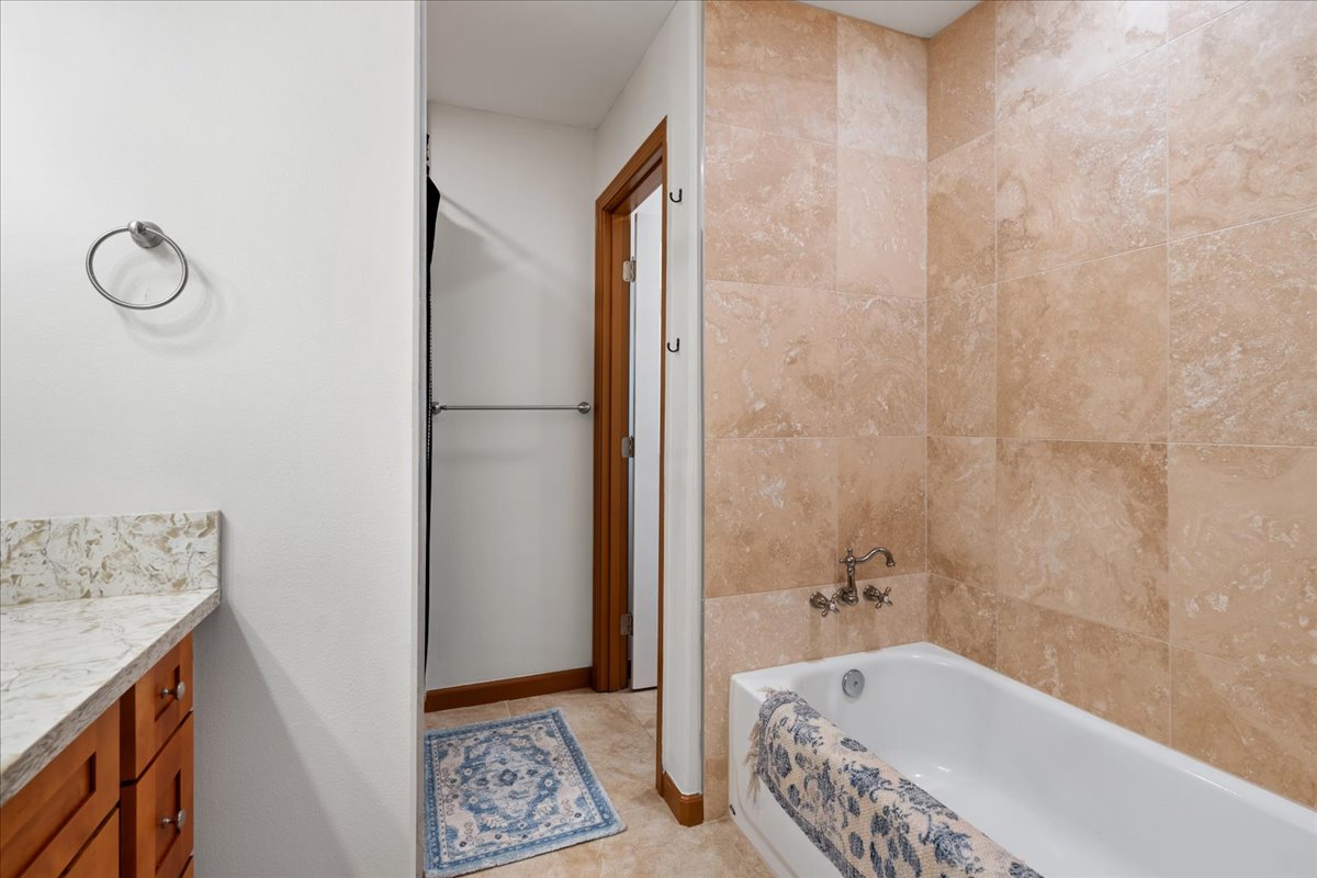 15-2804 Maiko St Property Photo 18