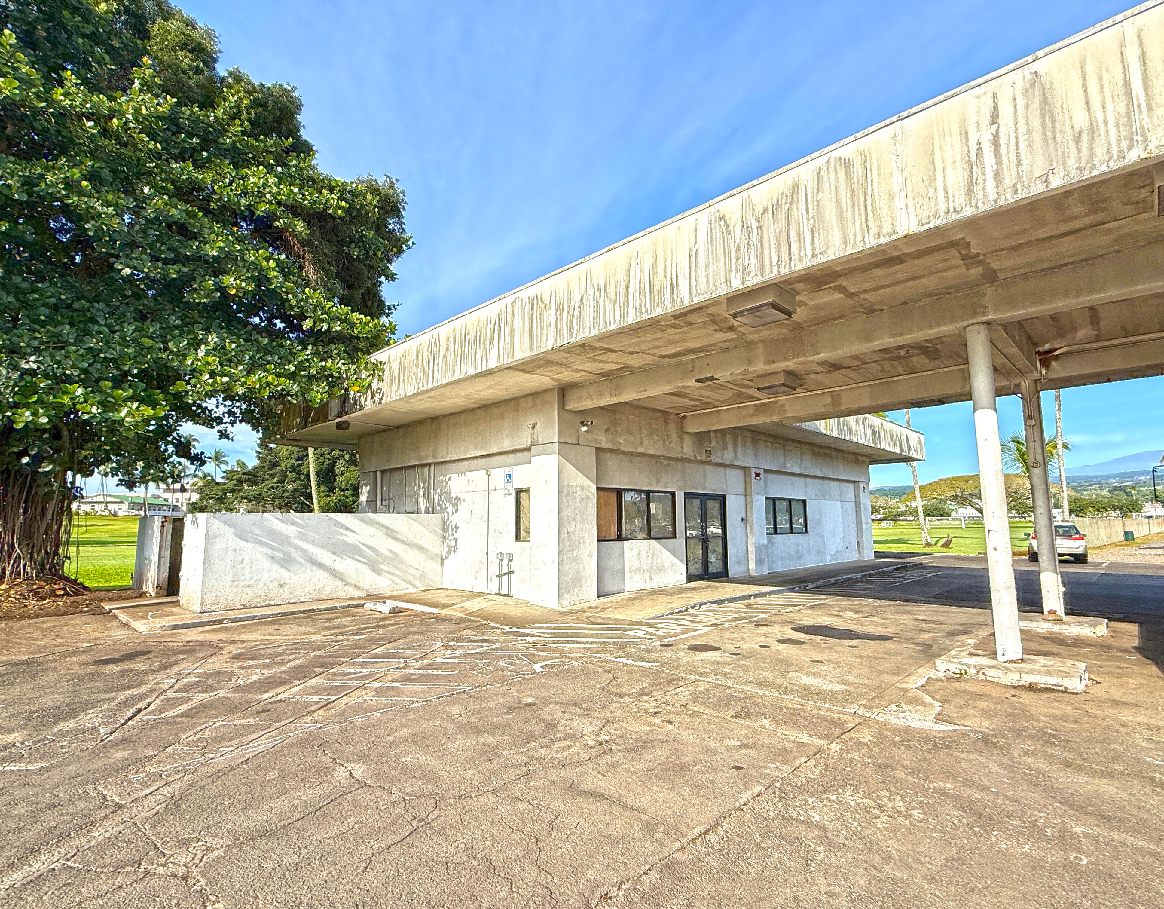 744 Kamehameha Ave Property Photo 12