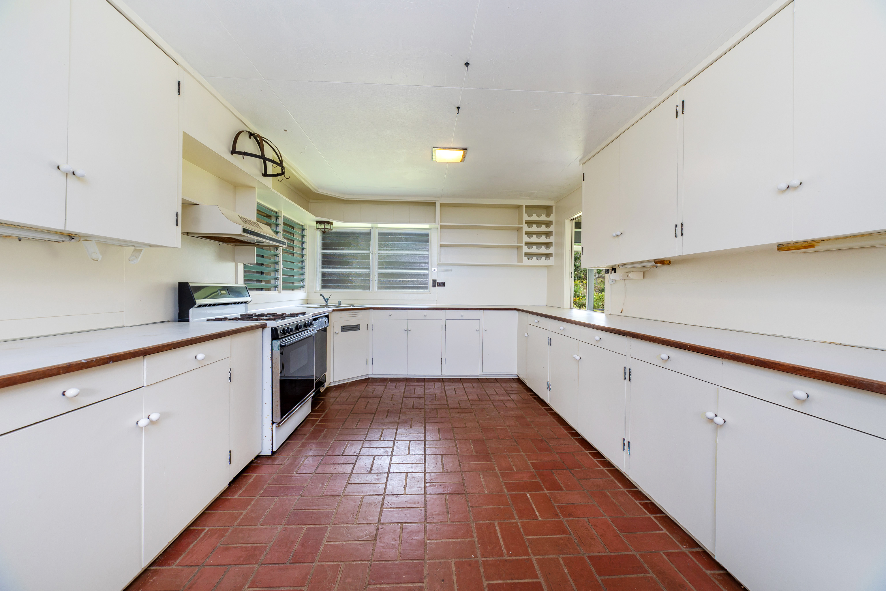 86-4190 Hookena Beach Rd Property Photo 10