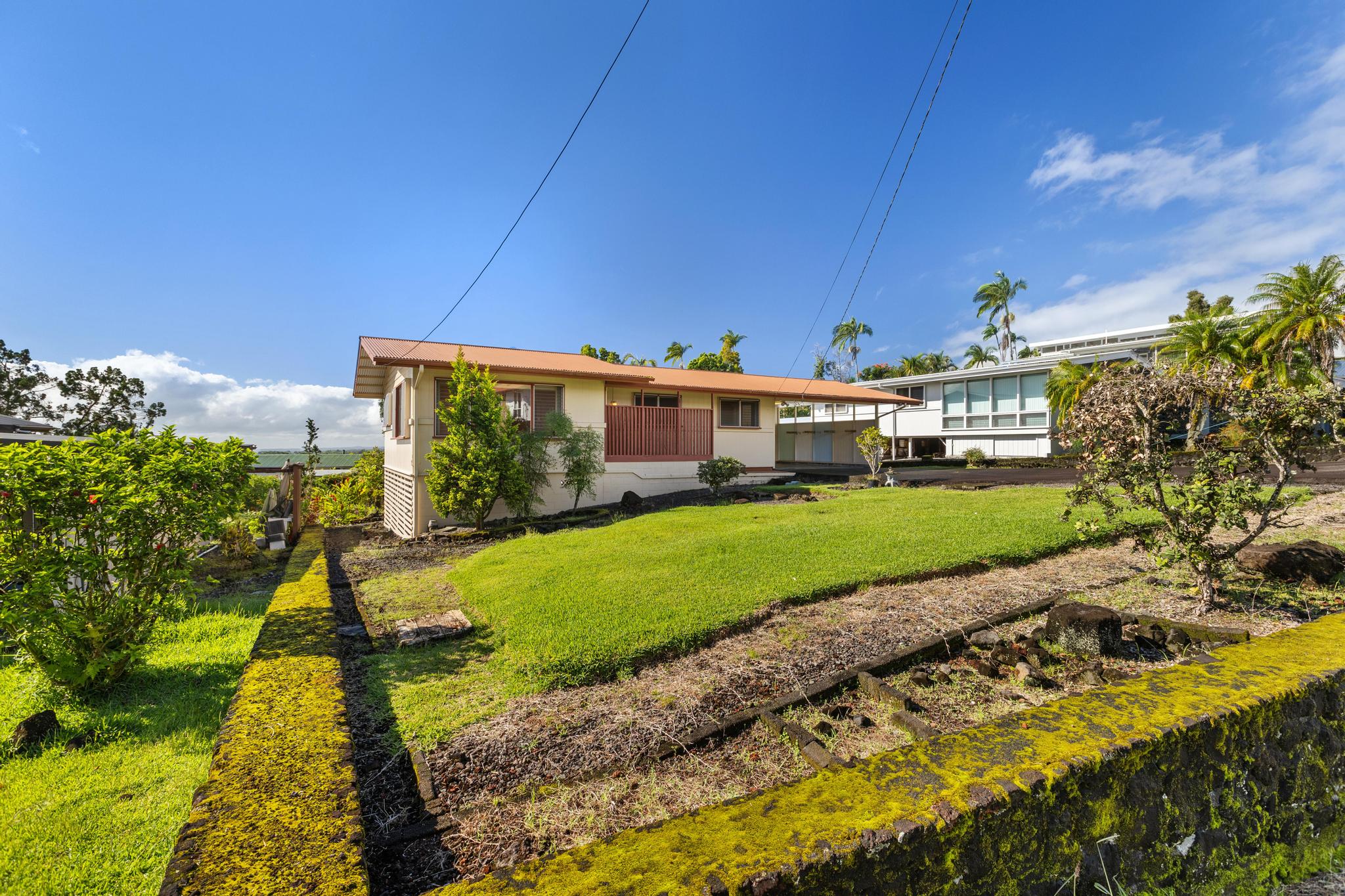 87 Terrace Dr Property Photo 3