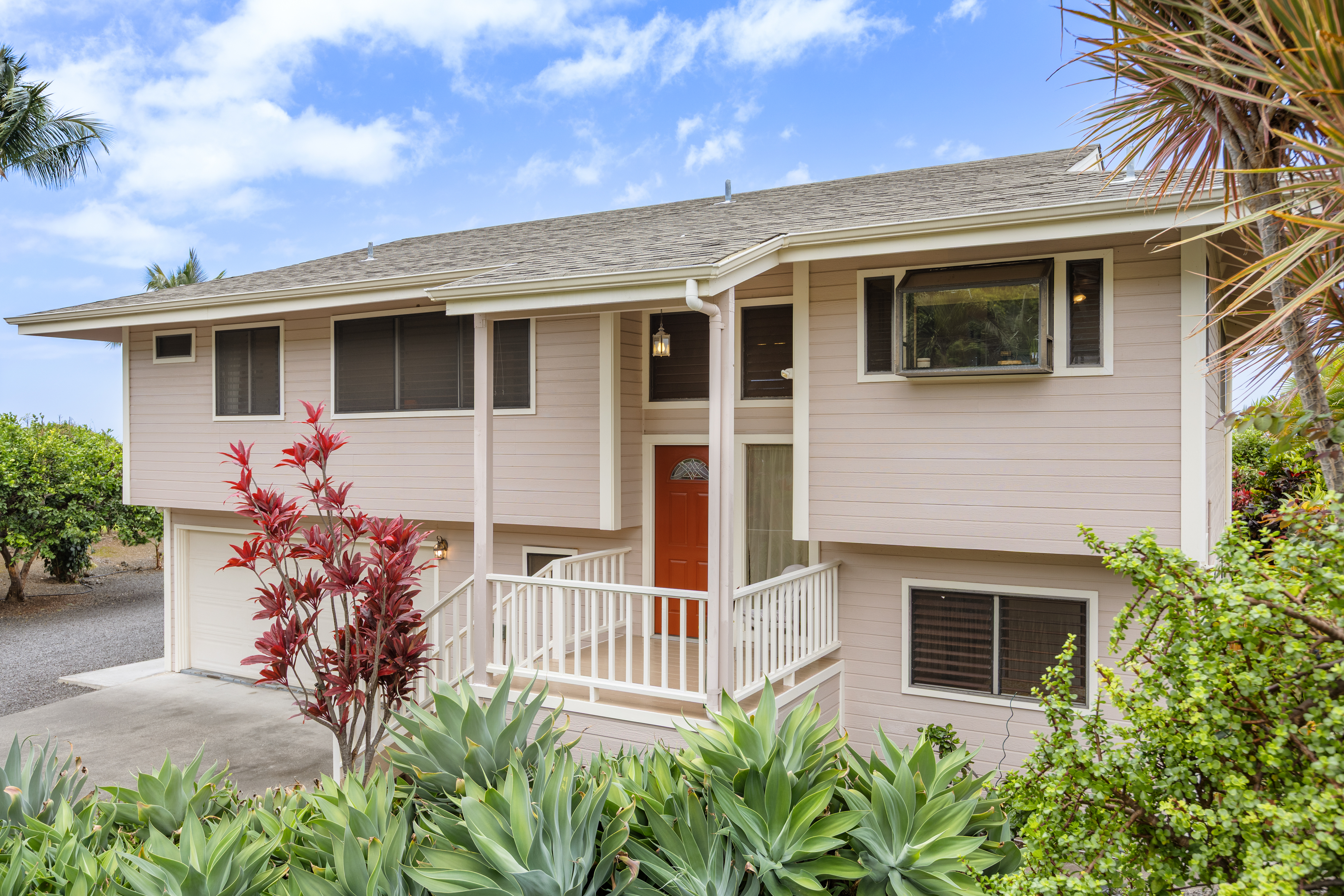 77-6398 Kaheiau St Property Photo 1