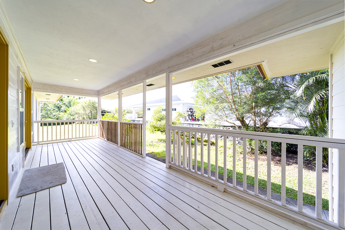 955 Kukuau St Property Photo 7