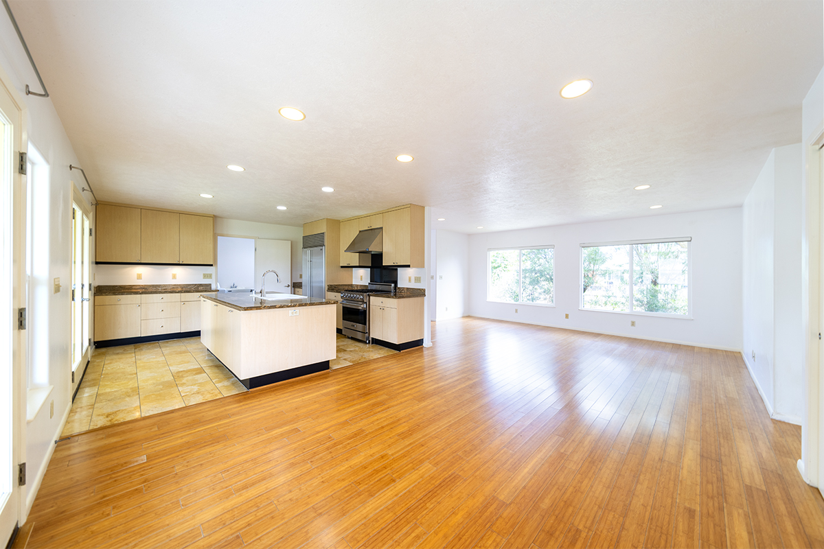 955 Kukuau St Property Photo 8