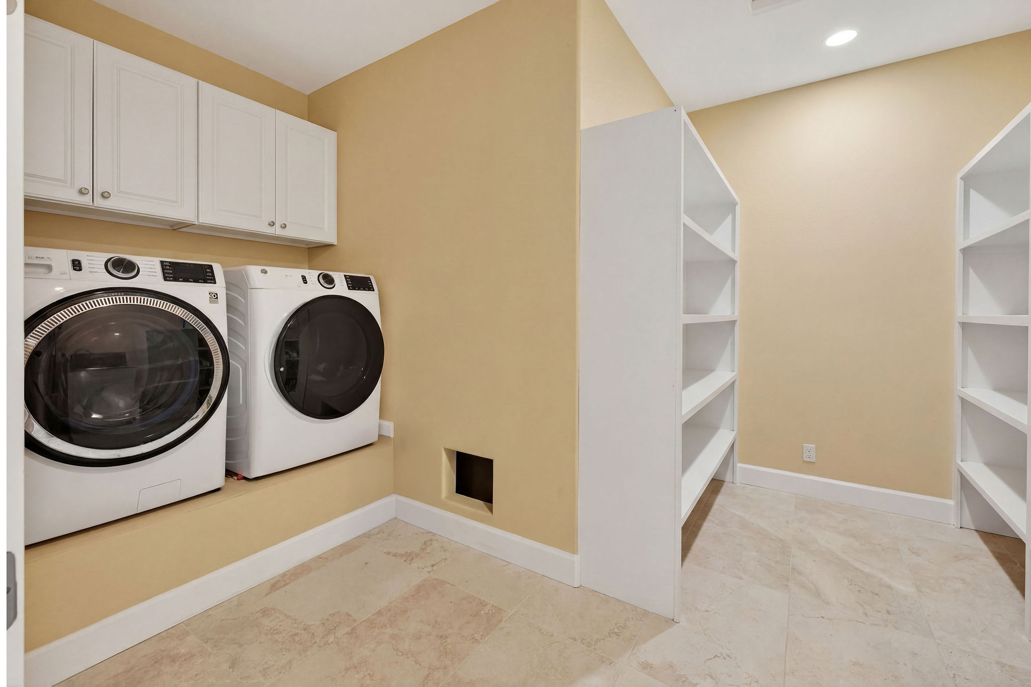 76-6357 Kilohana St Property Photo 8