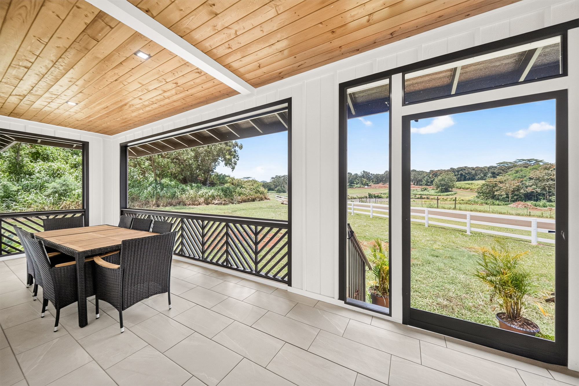 5297-a Iana Pl Property Photo 6