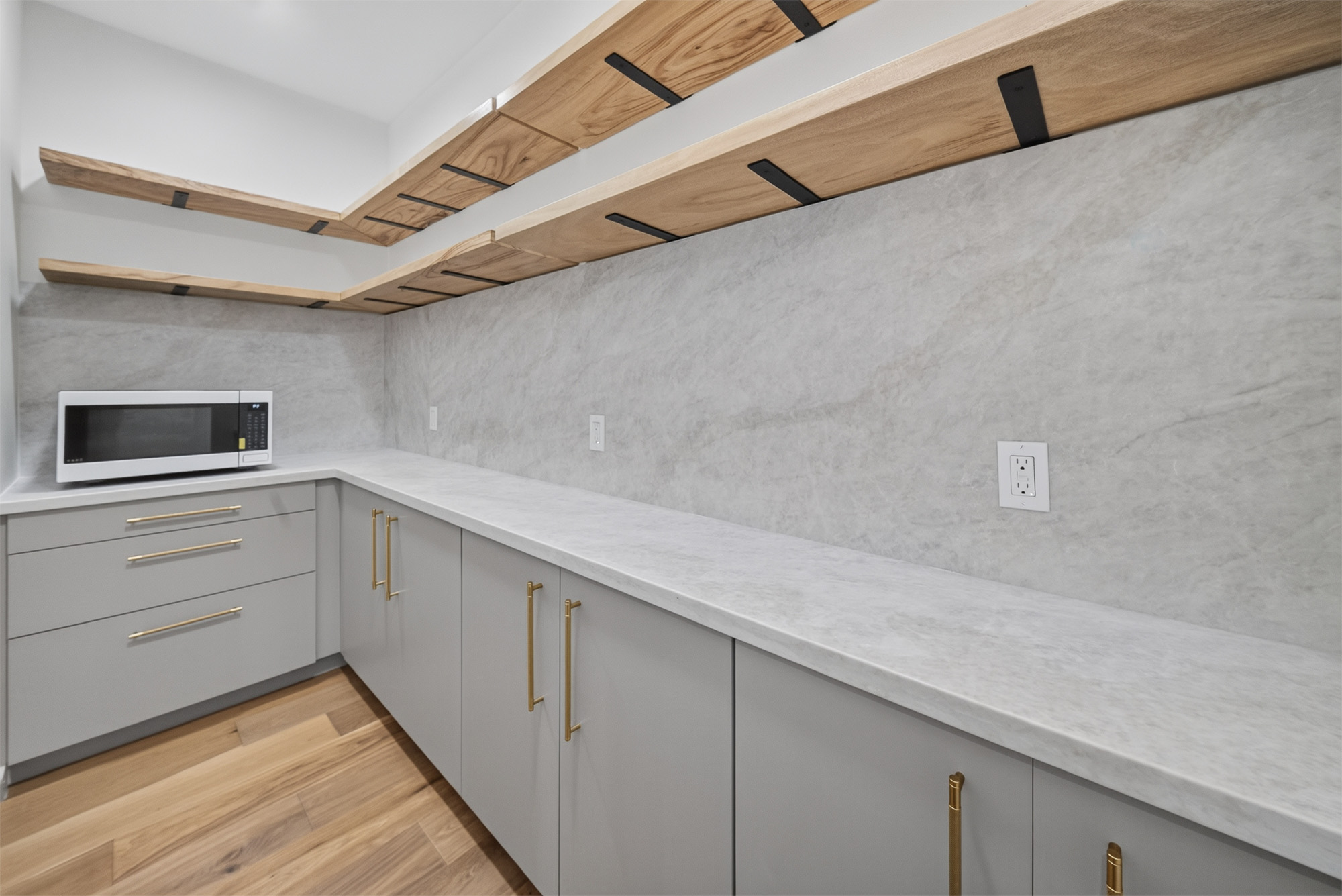 5297-a Iana Pl Property Photo 10
