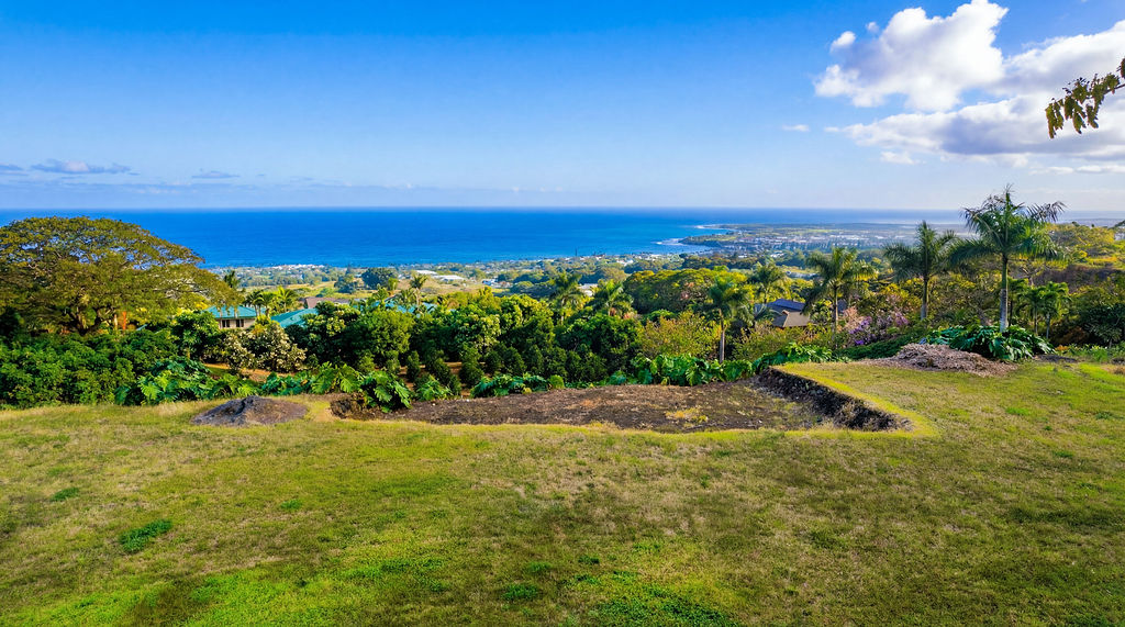 75-668 Pu Hoaloha Pl Property Photo 4