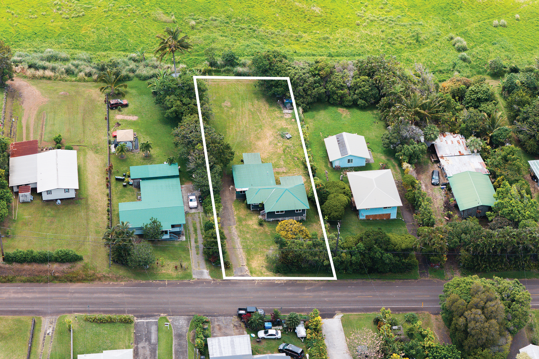 54-2379 Kynnersley Rd Property Photo 3