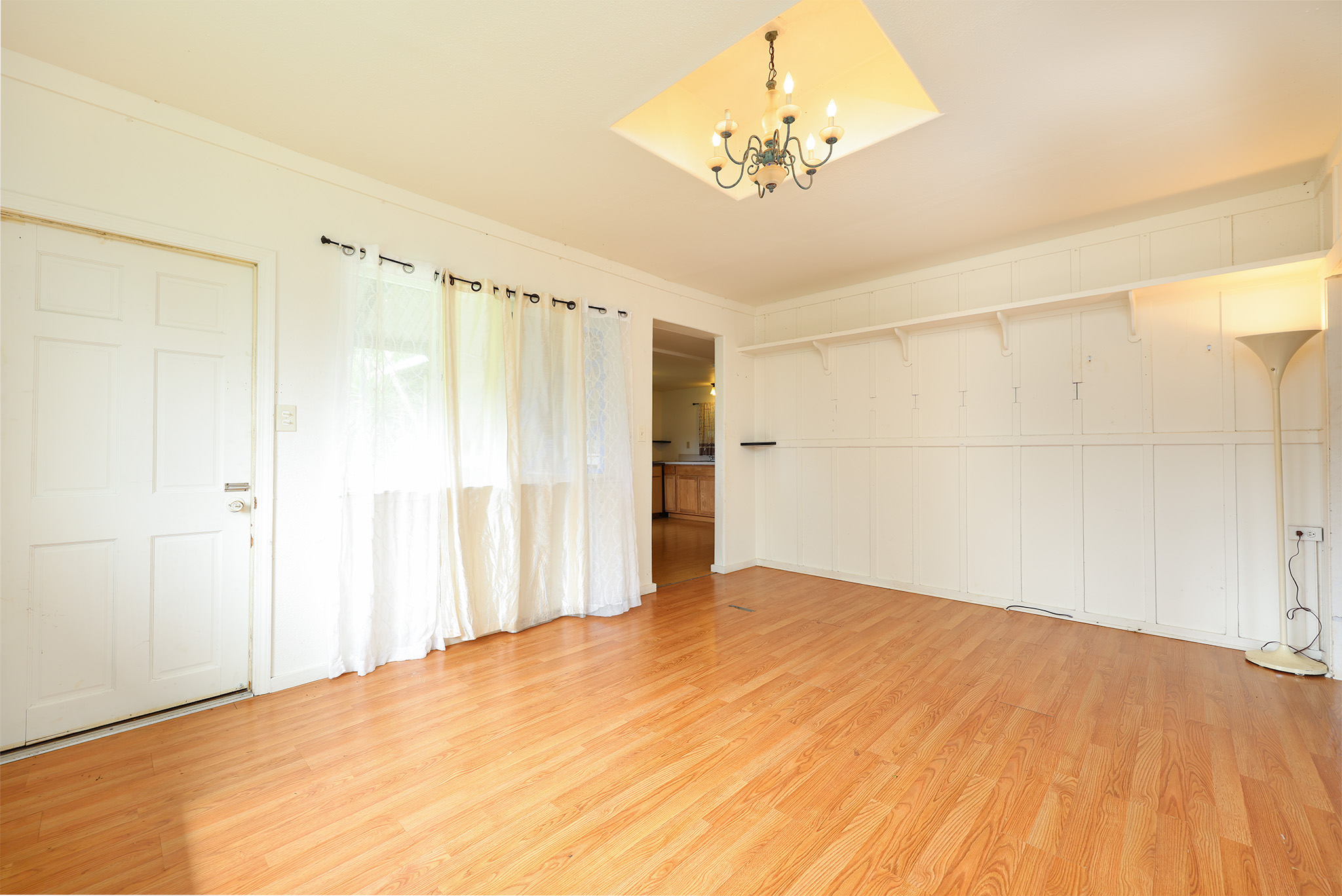 54-2379 Kynnersley Rd Property Photo 9
