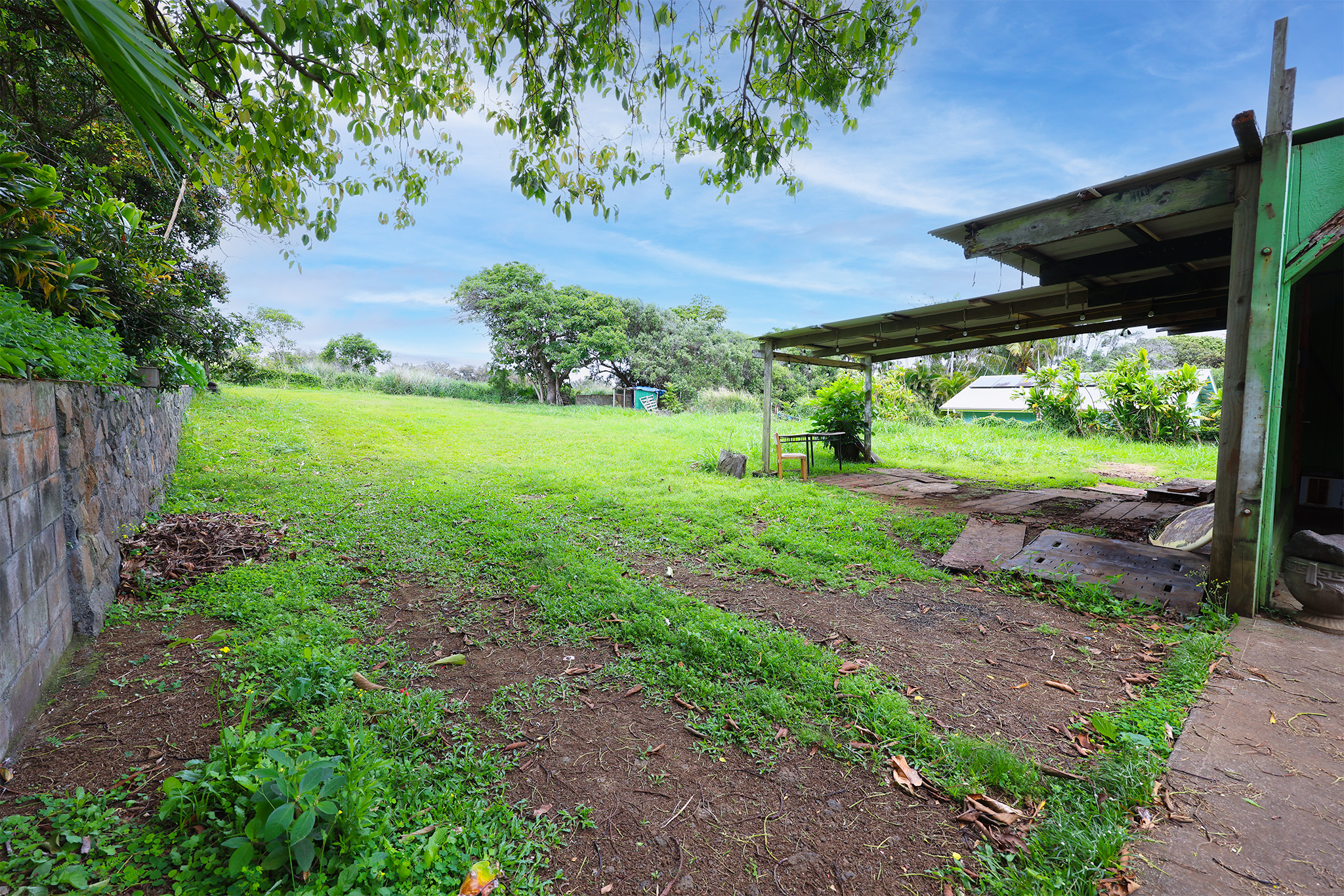 54-2379 Kynnersley Rd Property Photo 24