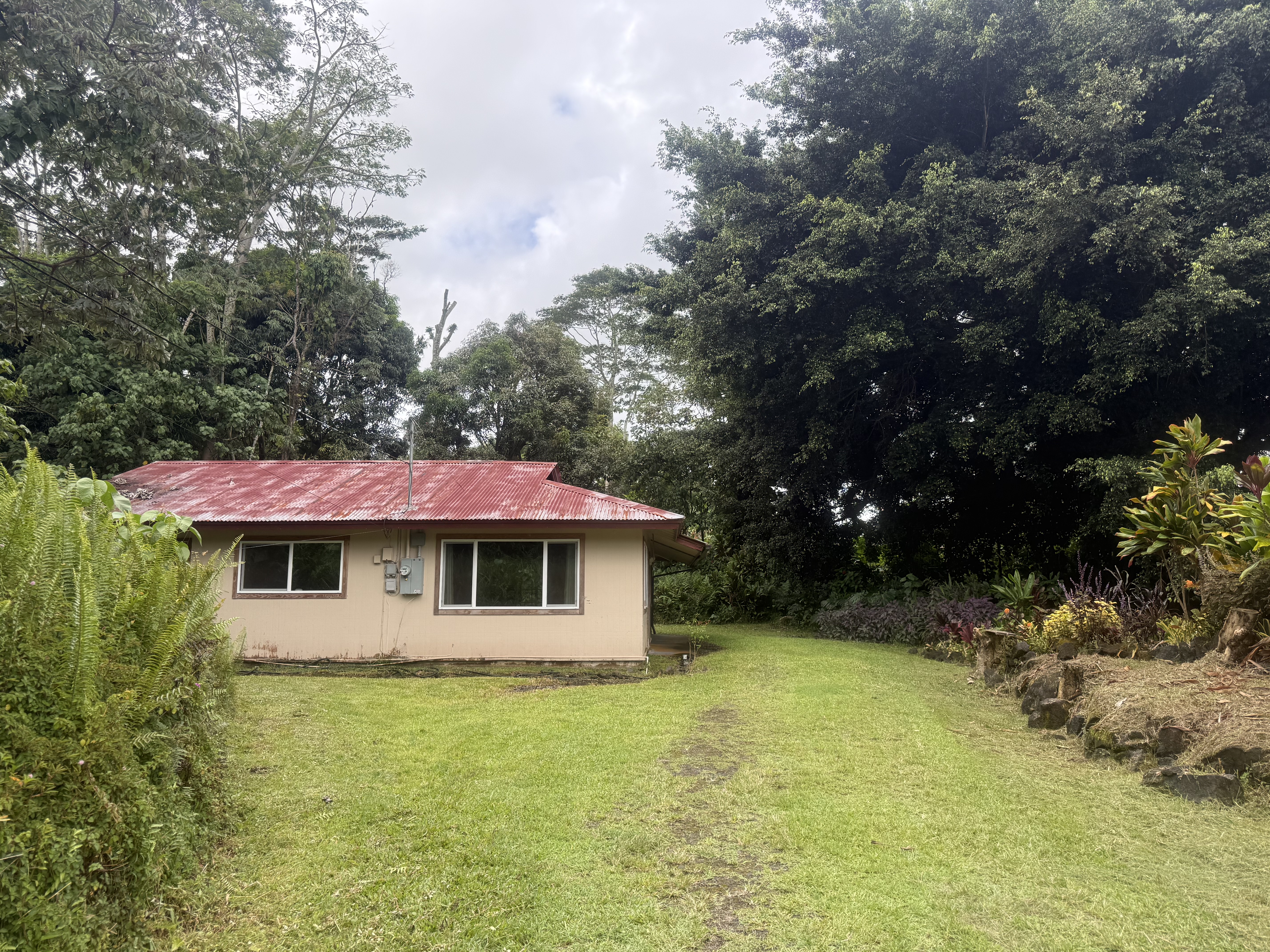 15-2702 Maikoiko St Property Photo 1