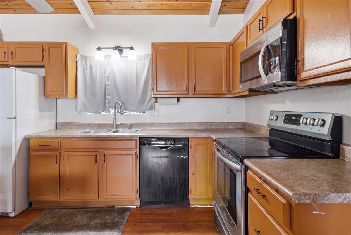 76-6128-a Royal Poinciana Wy Property Photo 4