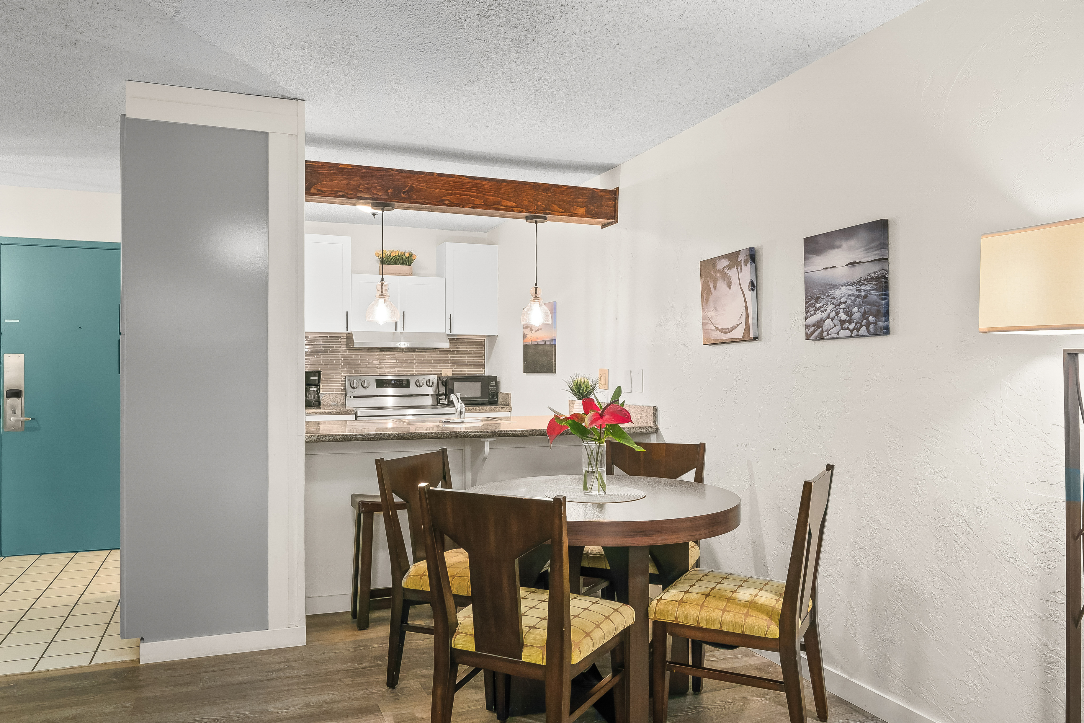 525 Aleka Lp A3 Property Photo 4