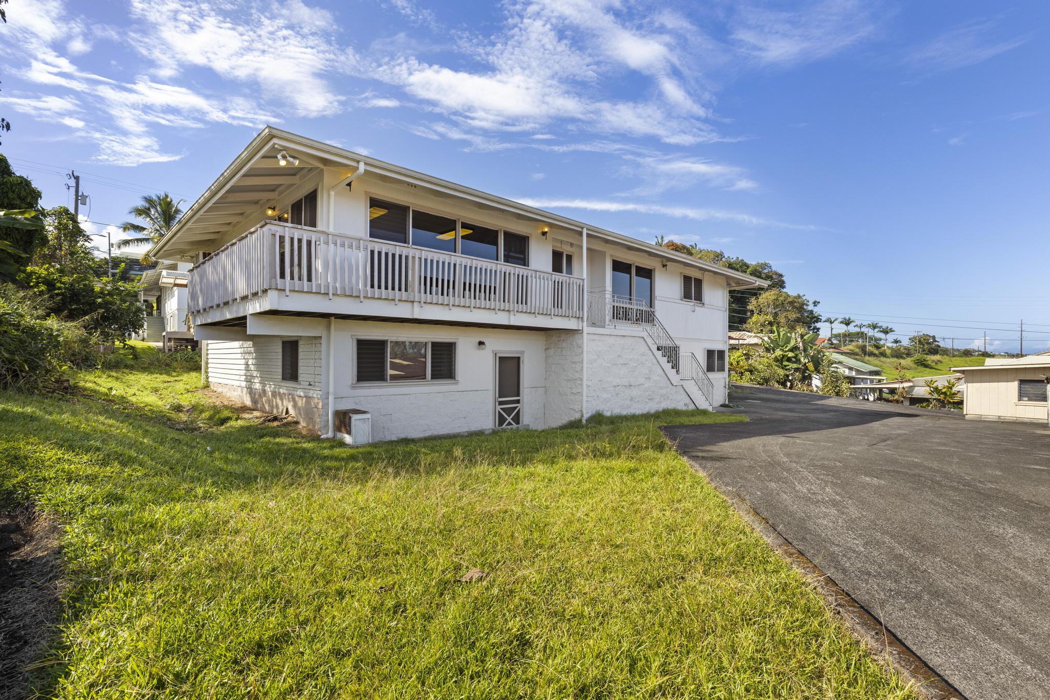 744-A WAINAKU ST 2 Units