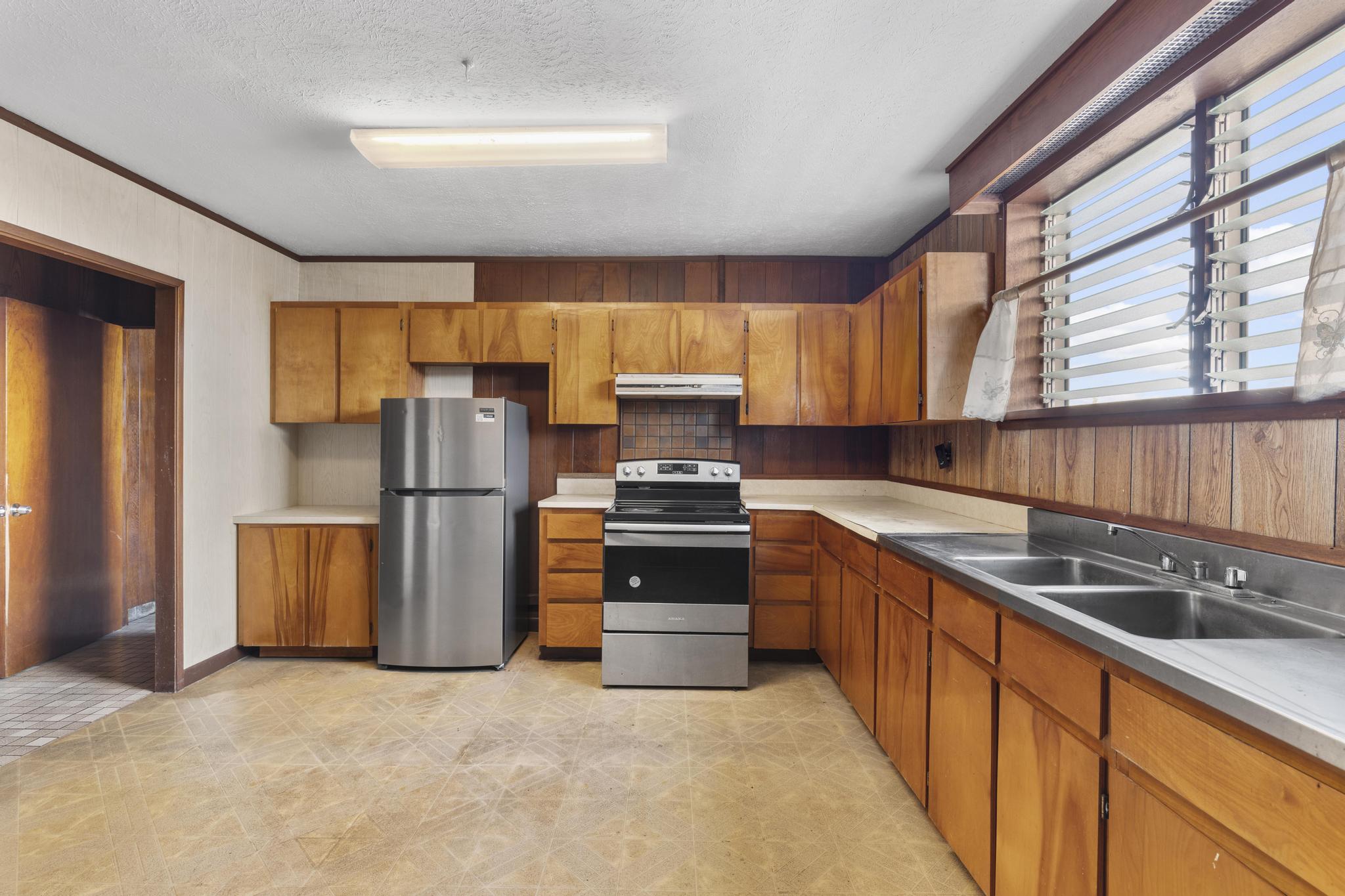 744-a Wainaku St 2 Units Property Photo 15