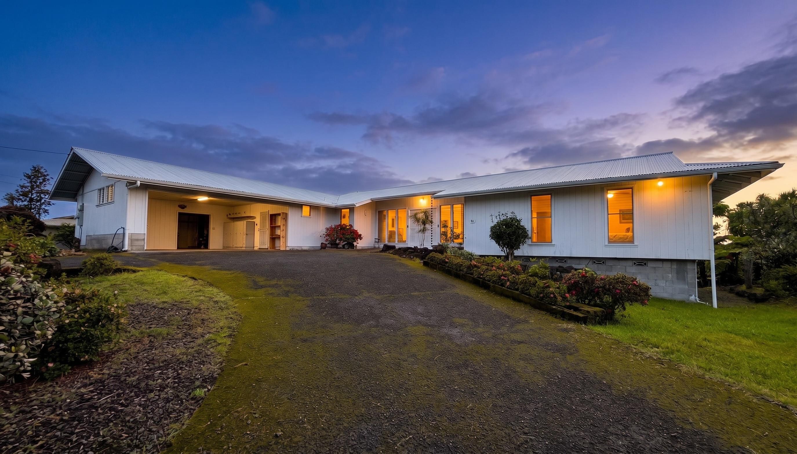 93 Akea St Property Photo 1