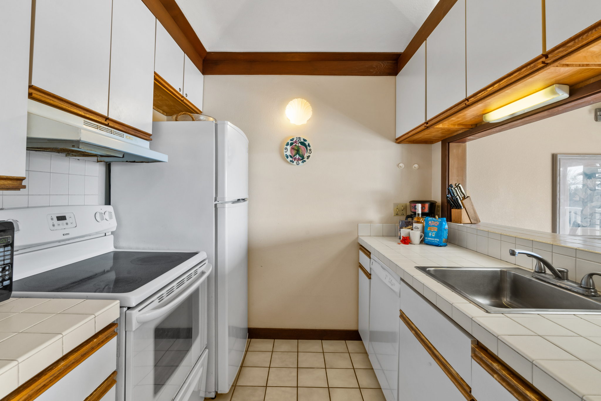 2253 Poipu Rd 109 Property Photo 6