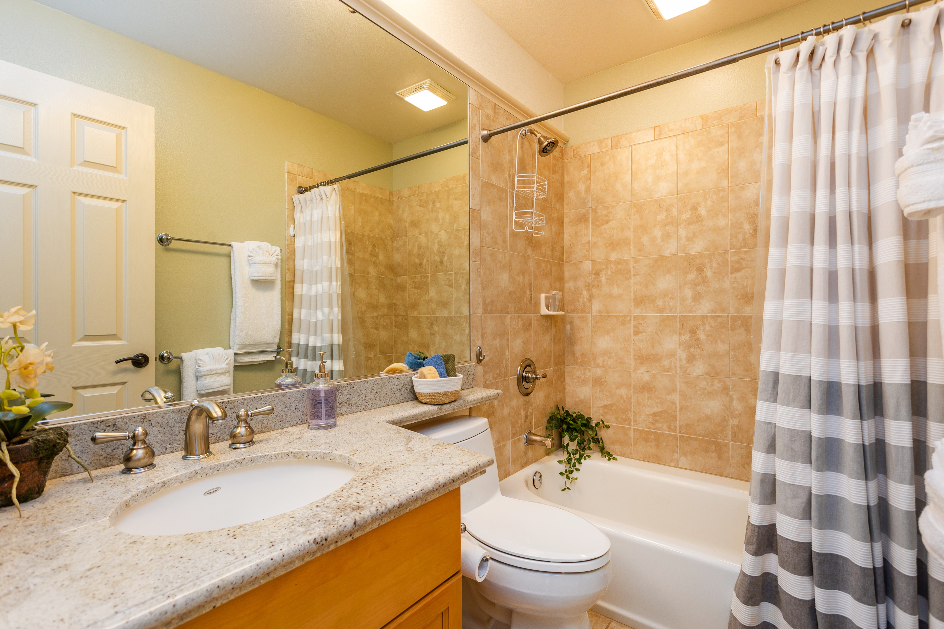 68-1125 Kaniku Dr 203 Property Photo 23