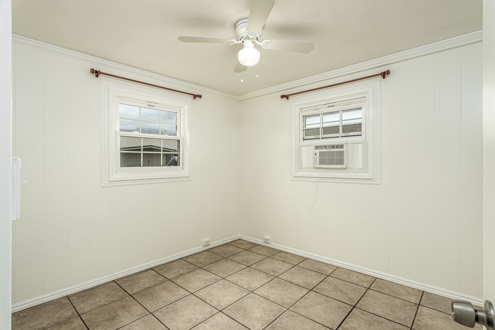 4580 Mamane St Property Photo 12