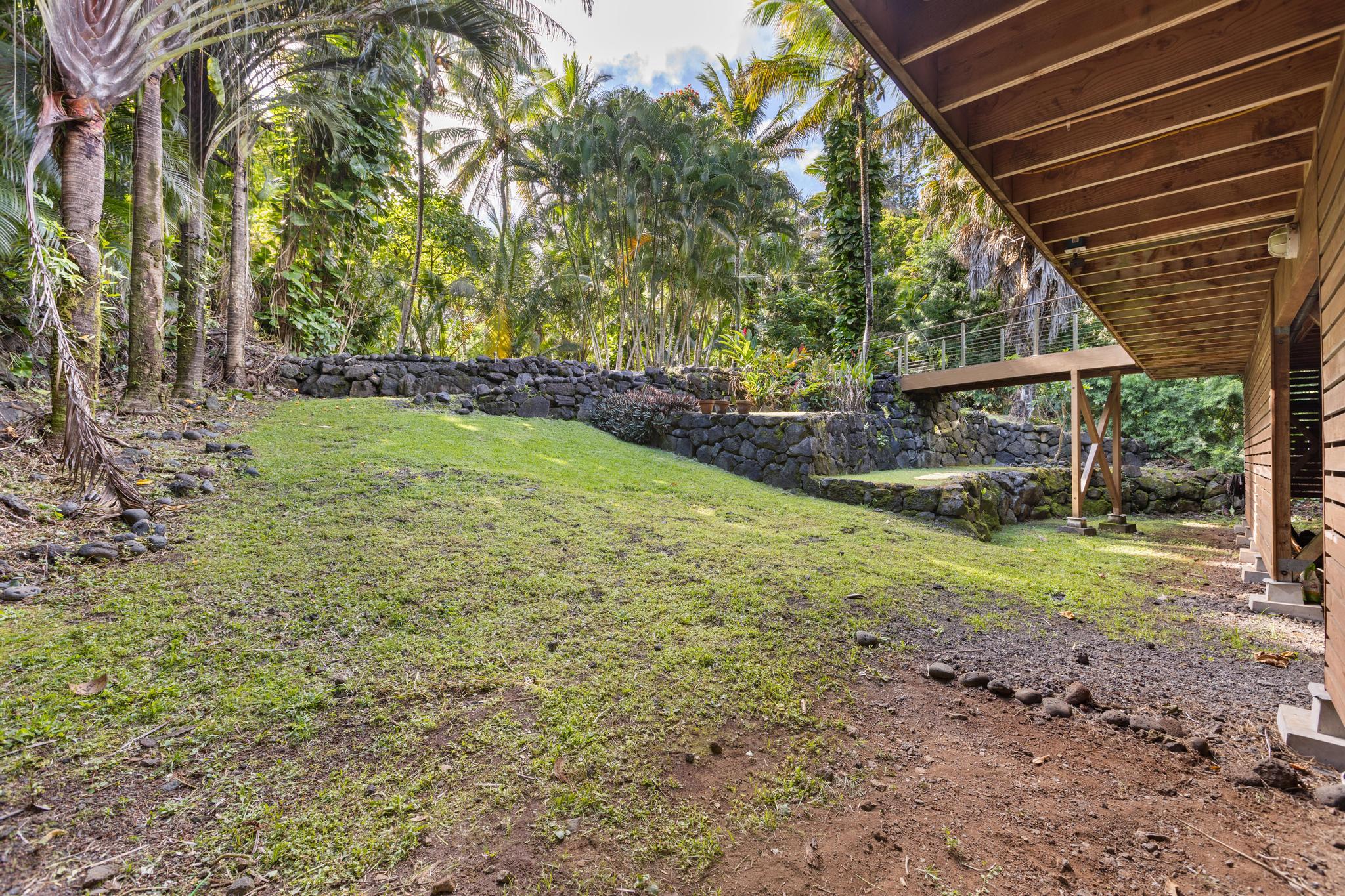 12-7235 Mauka Nui St Property Photo 25