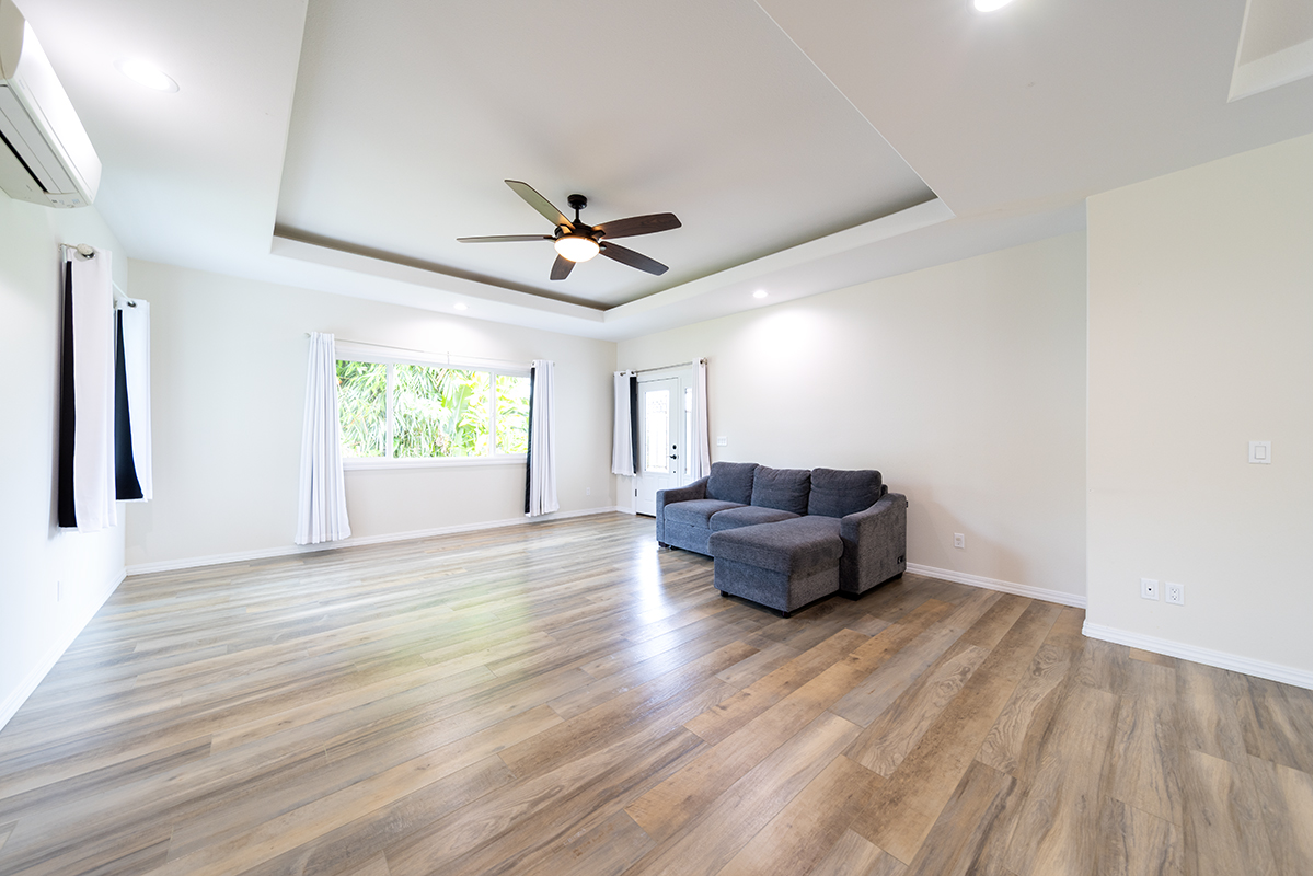 1673 Kaumana Dr Property Photo 4