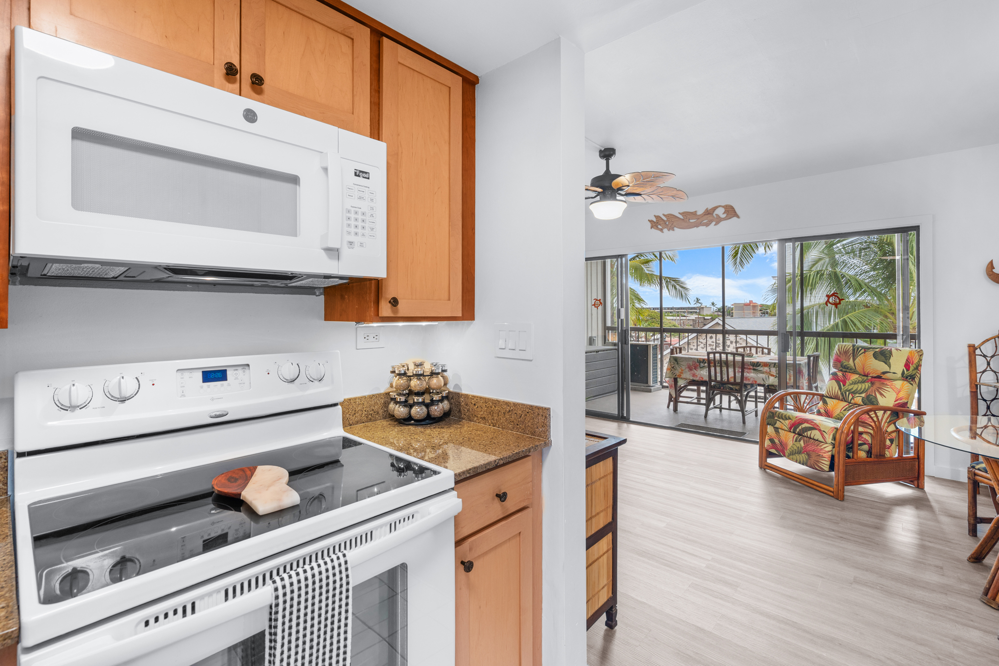 75-5719 Alii Dr 411 Property Photo 9