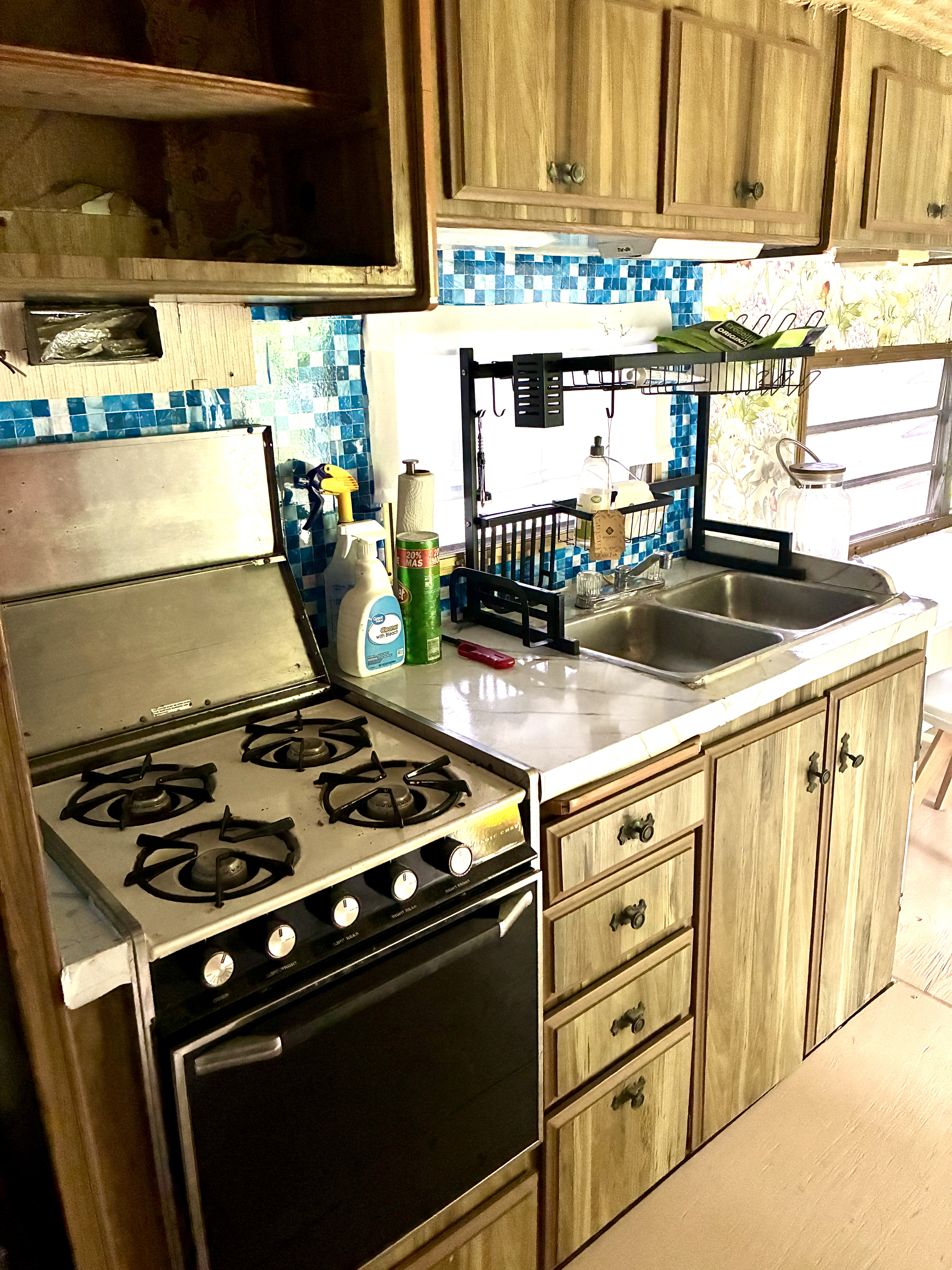 Heno St Property Photo 8