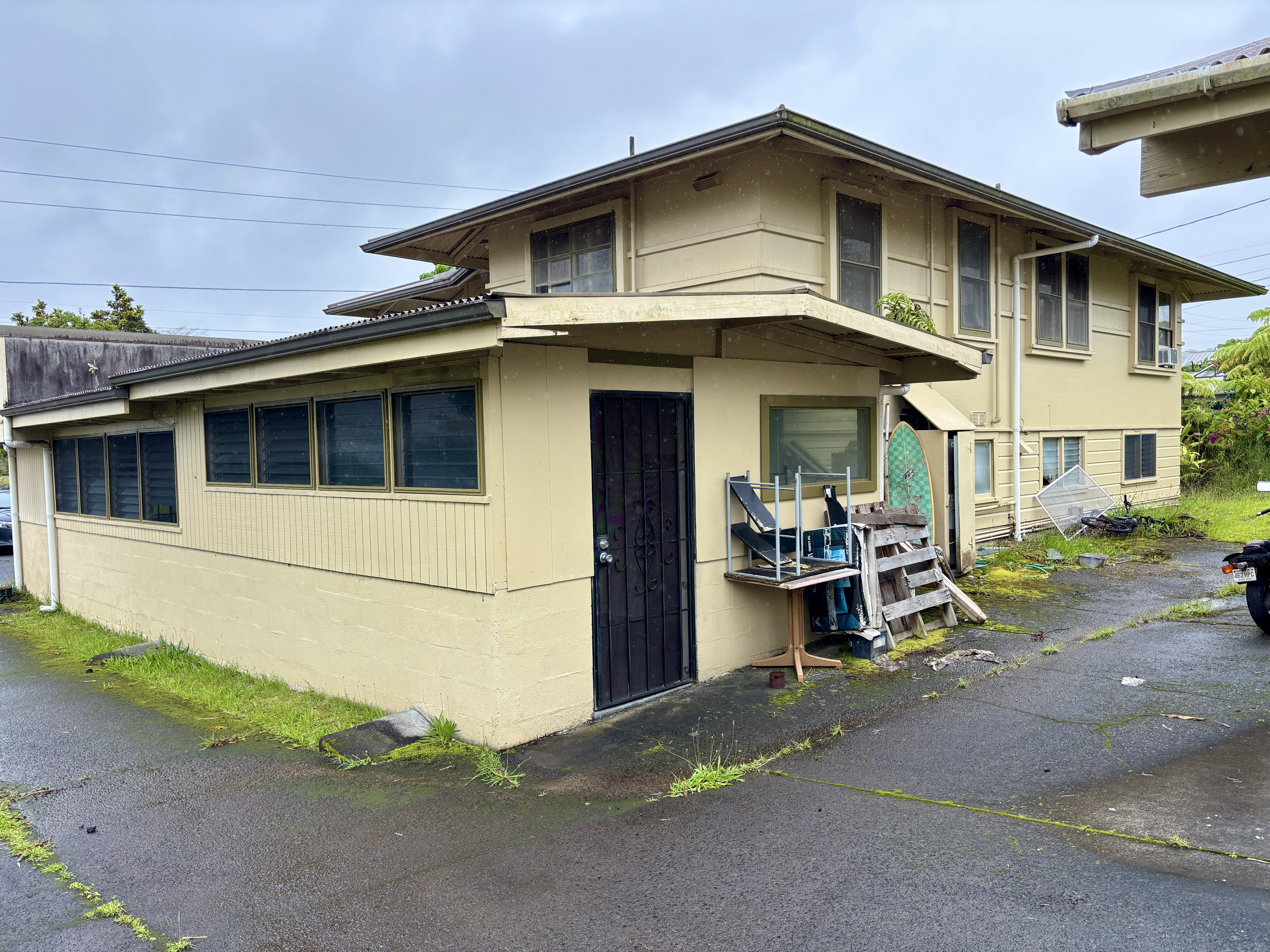 1940 Kaumana Dr Property Photo 6