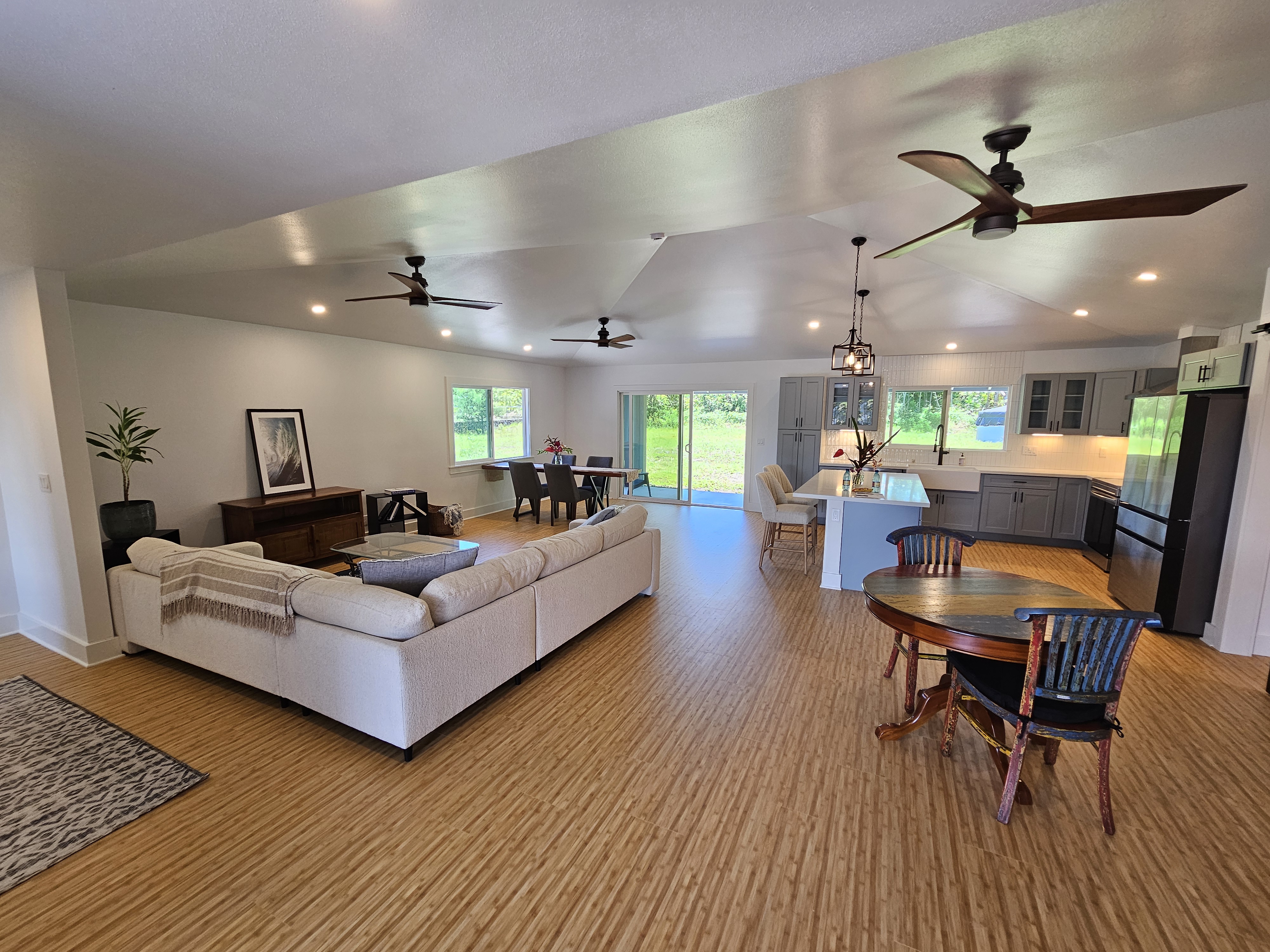 15-1688 Beach Rd Property Photo 1