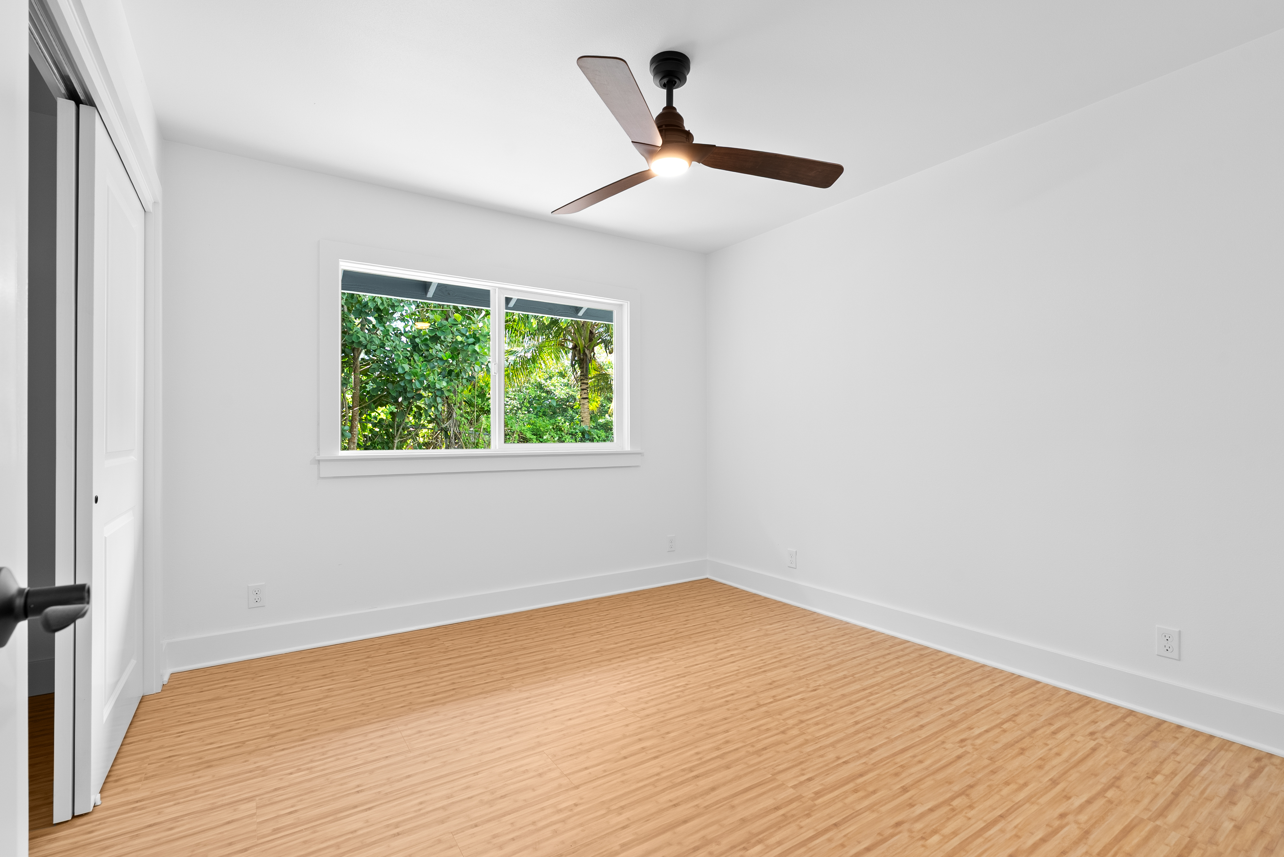 15-1688 Beach Rd Property Photo 15