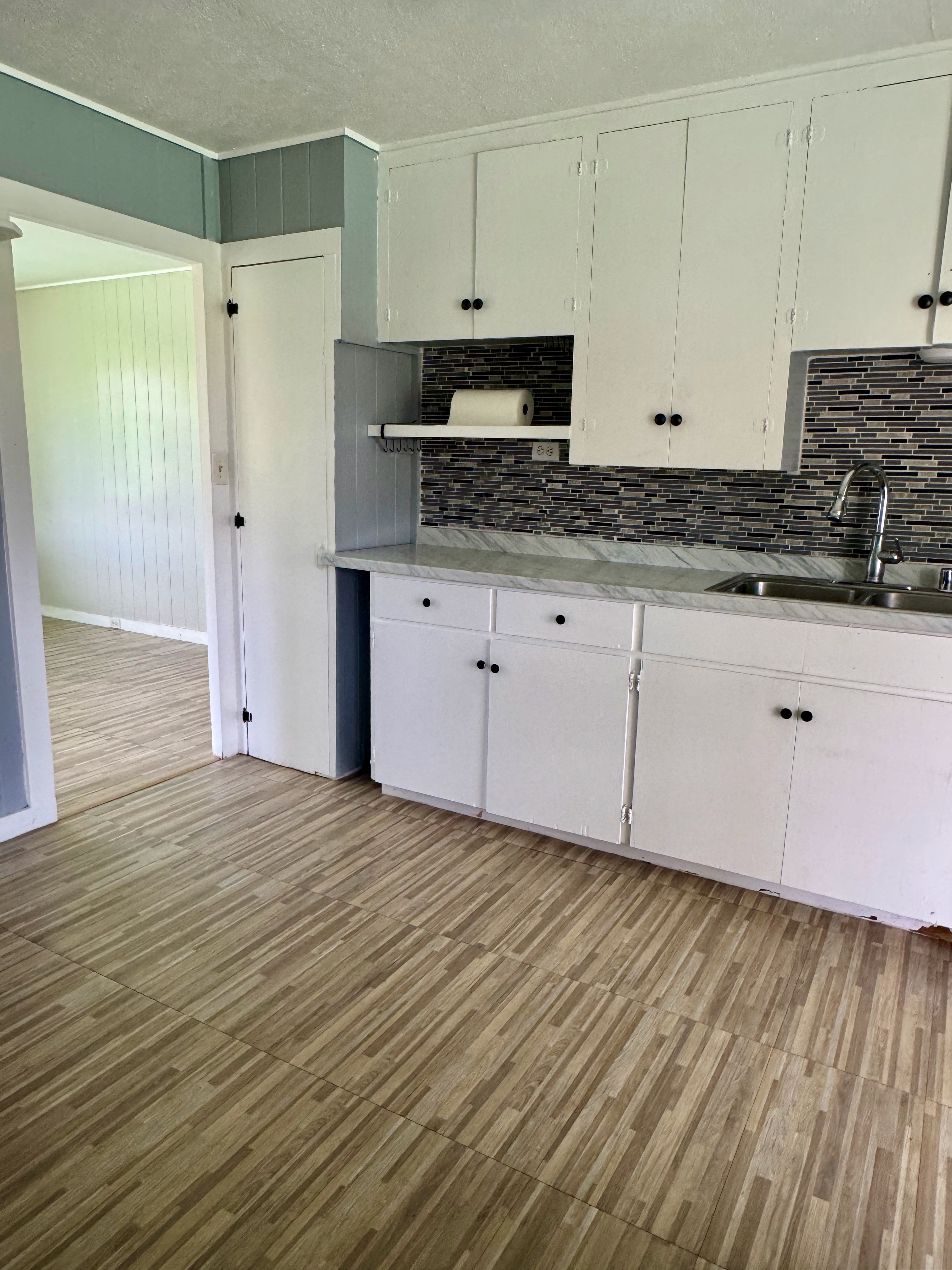 2133 Kinoole St Property Photo 6