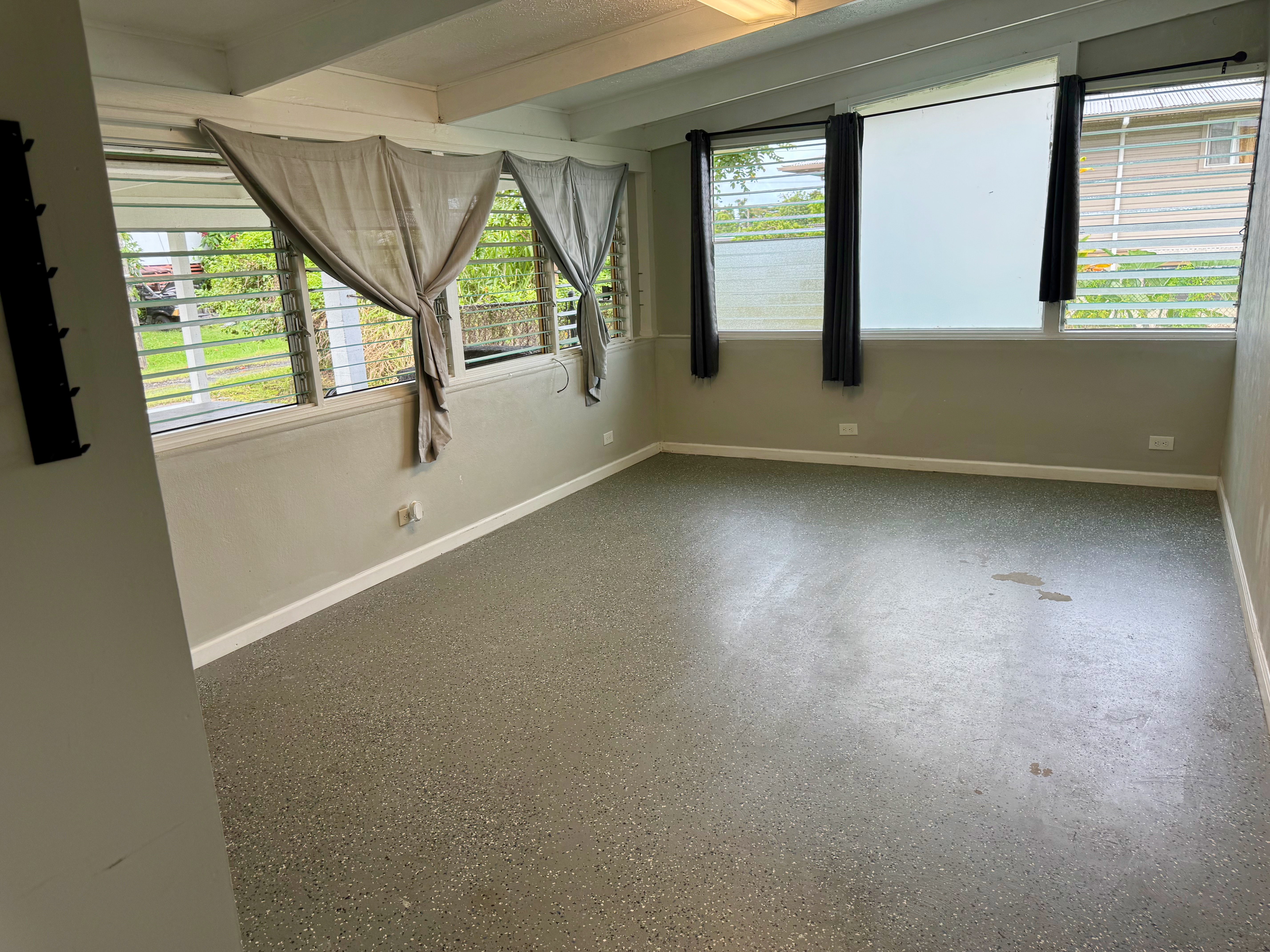 2133 Kinoole St Property Photo 18